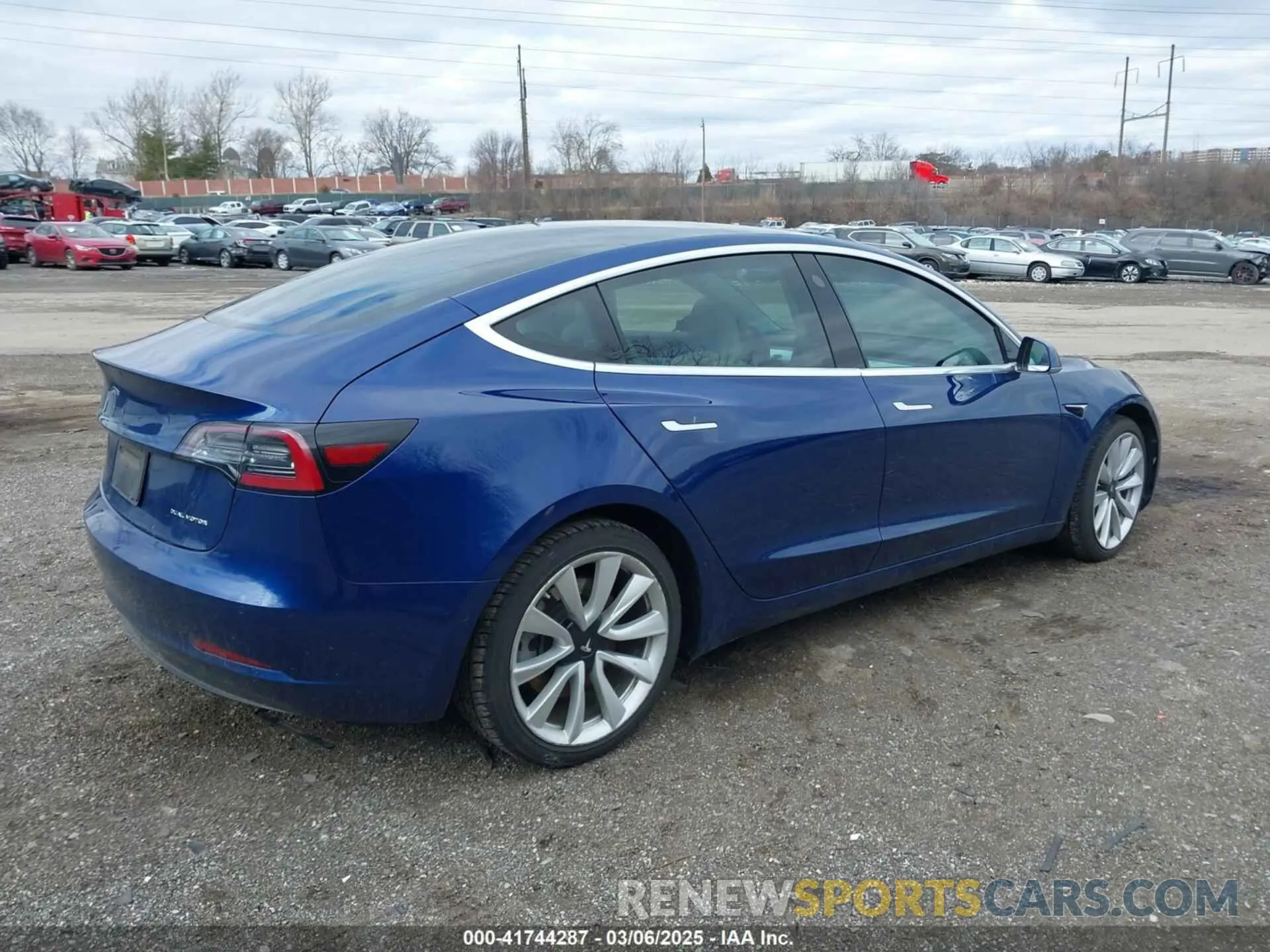 4 Фотография поврежденного автомобиля 5YJ3E1EB9LF601198 TESLA MODEL 3 2020