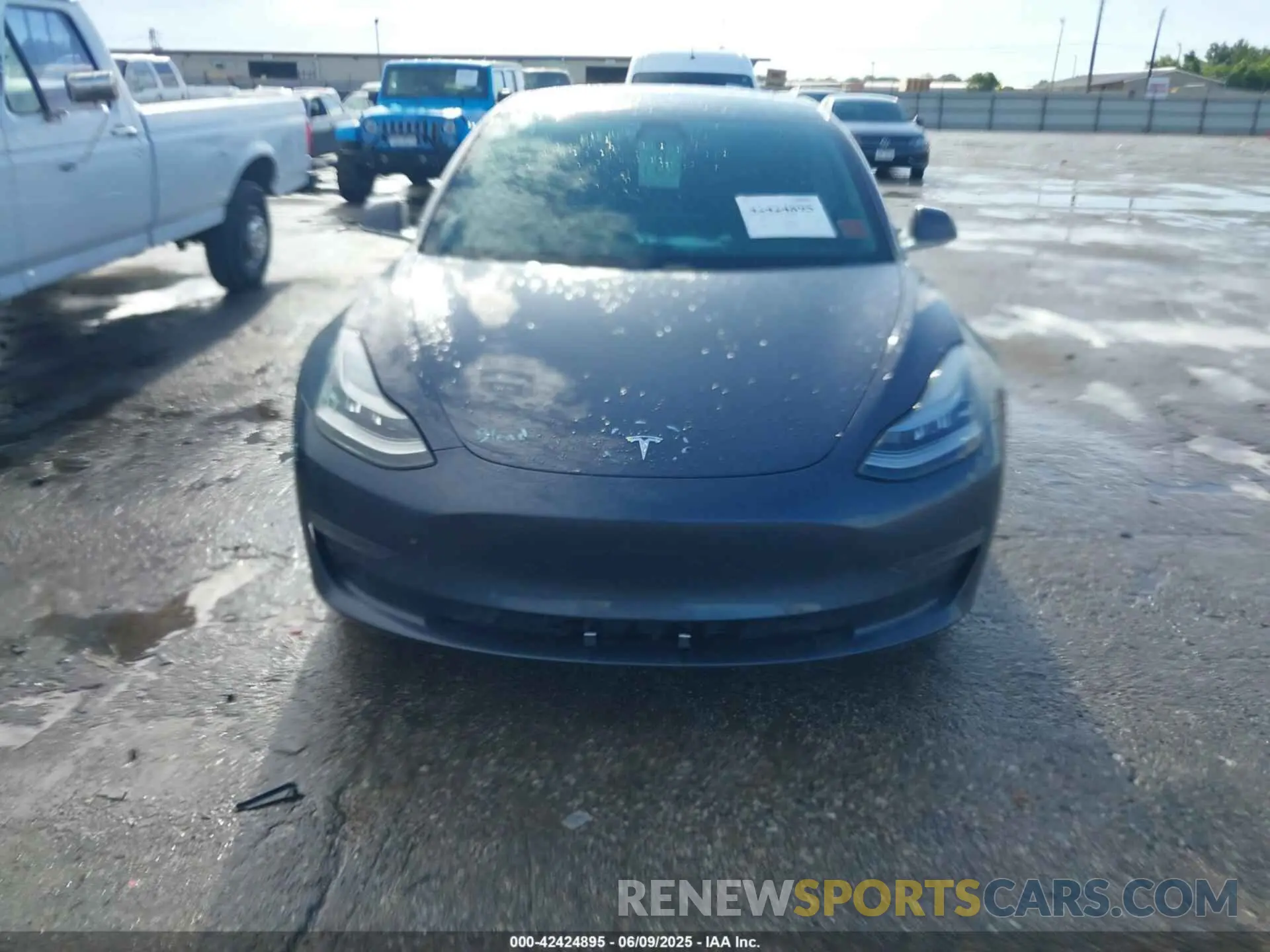 12 Фотография поврежденного автомобиля 5YJ3E1EB9LF616123 TESLA MODEL 3 2020
