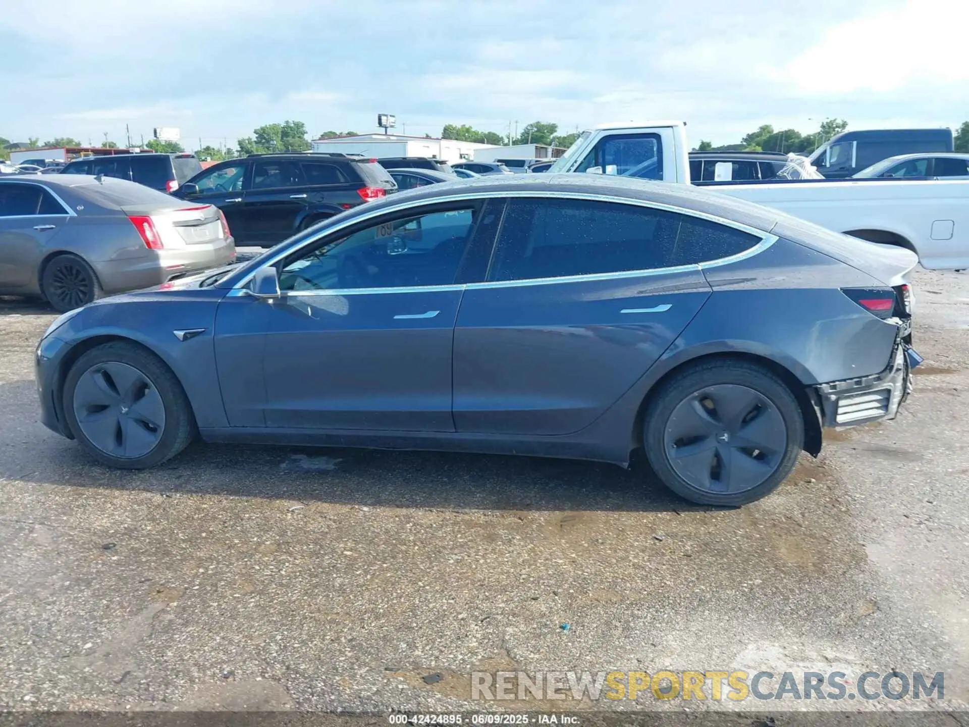 14 Фотография поврежденного автомобиля 5YJ3E1EB9LF616123 TESLA MODEL 3 2020