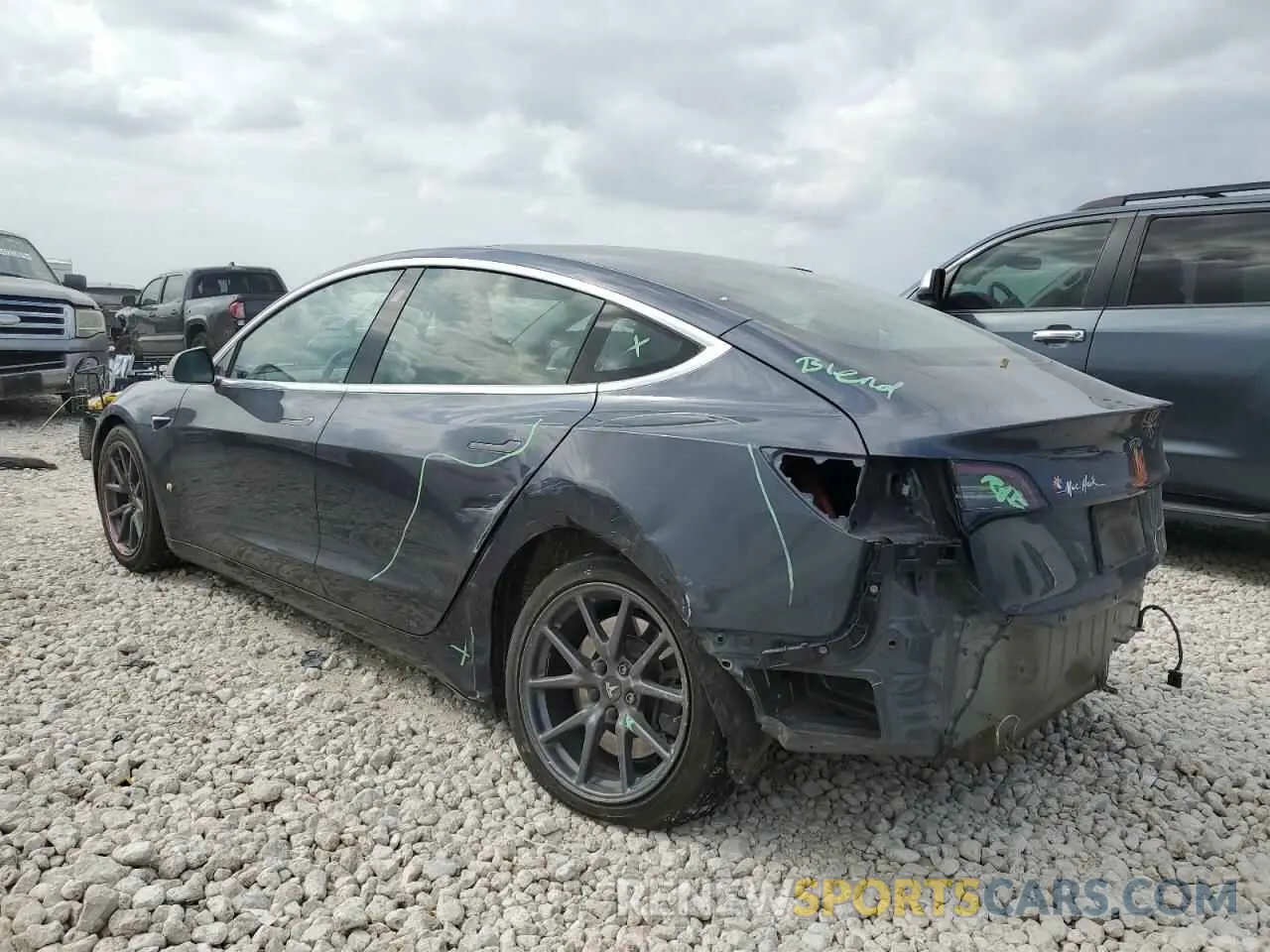 2 Photograph of a damaged car 5YJ3E1EB9LF616154 TESLA MODEL 3 2020