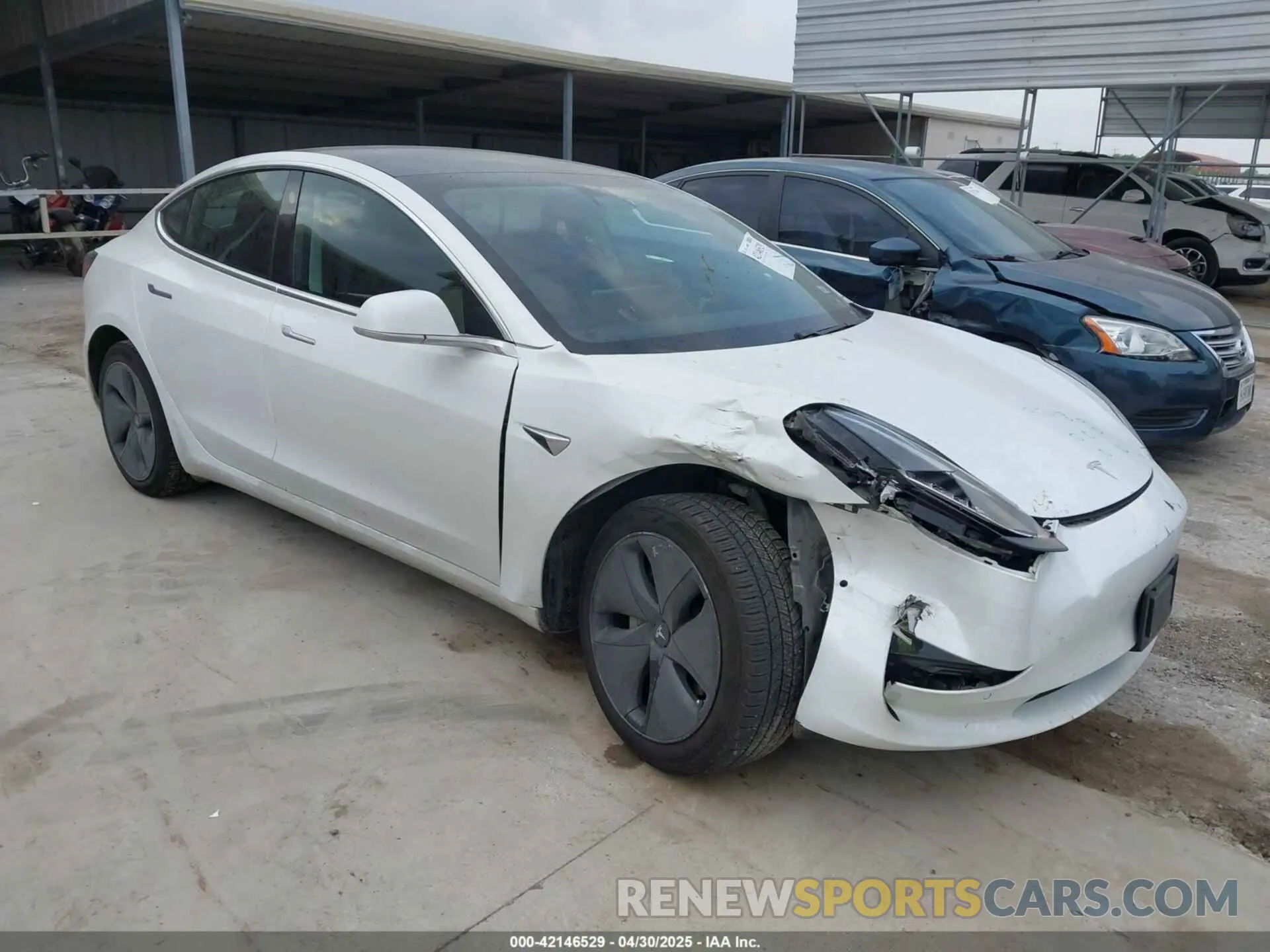 1 Photograph of a damaged car 5YJ3E1EB9LF619166 TESLA MODEL 3 2020