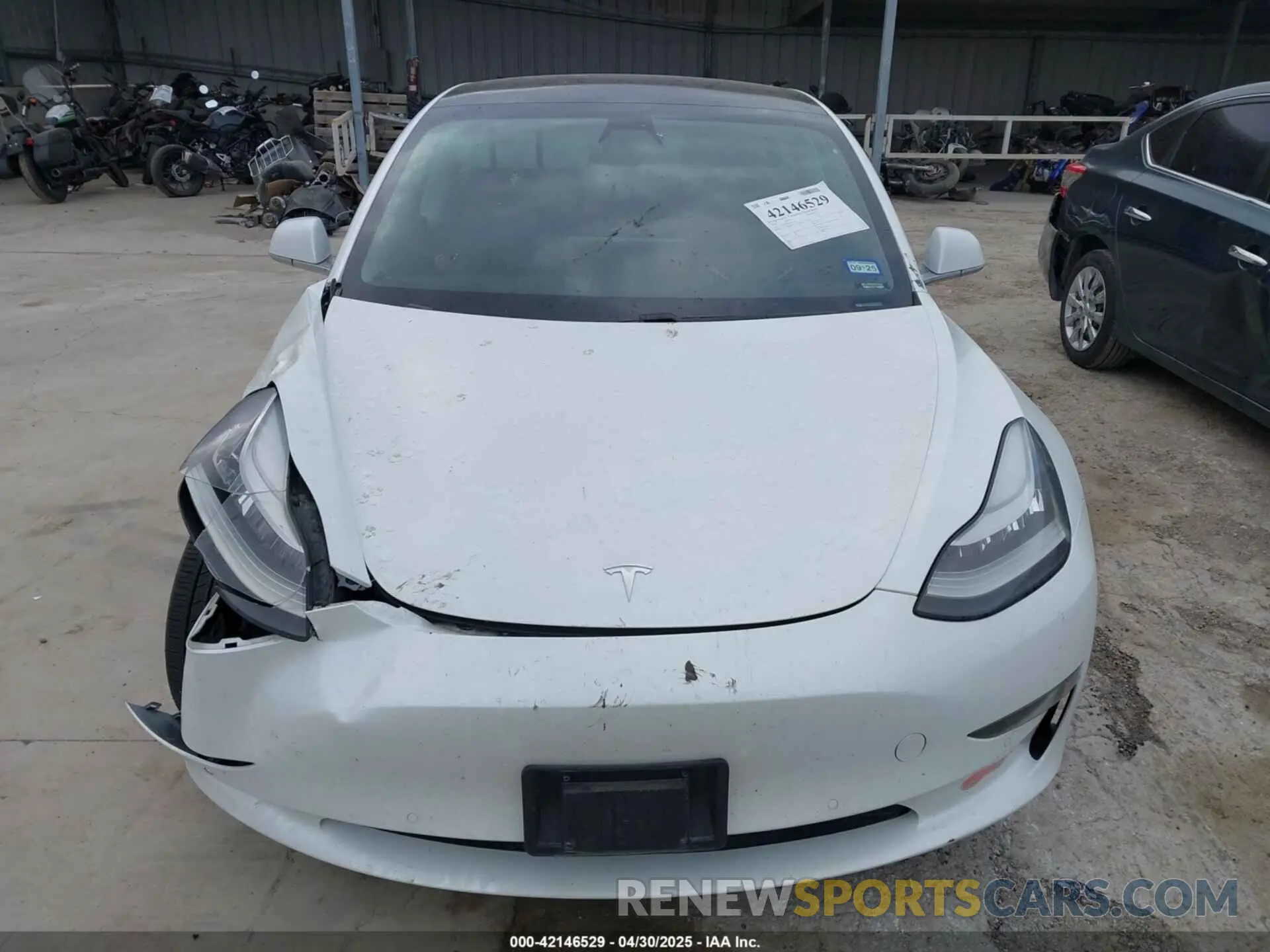 12 Photograph of a damaged car 5YJ3E1EB9LF619166 TESLA MODEL 3 2020