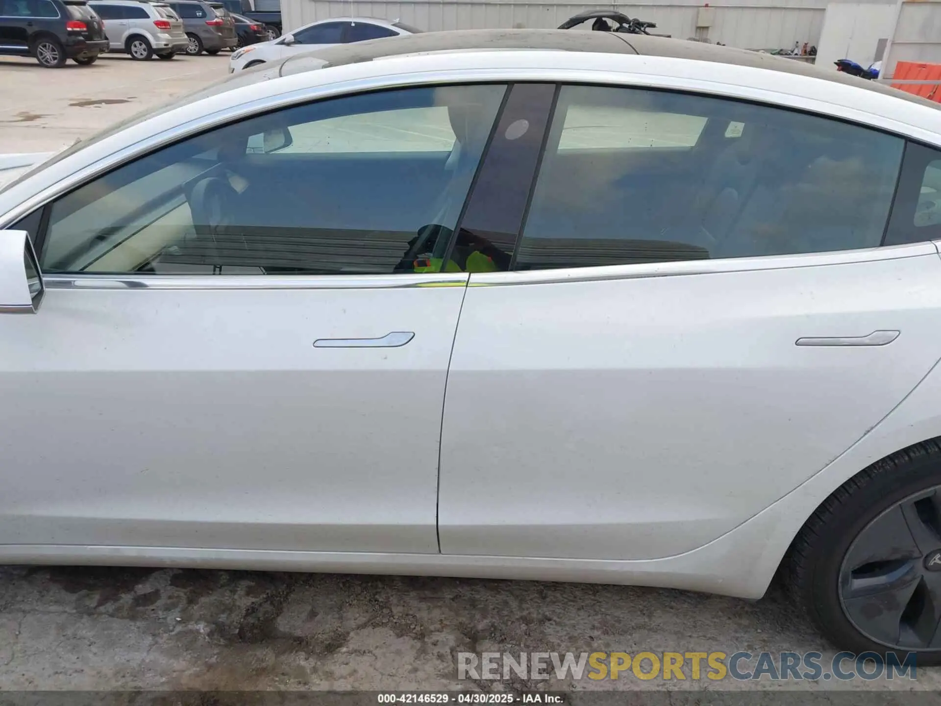 14 Photograph of a damaged car 5YJ3E1EB9LF619166 TESLA MODEL 3 2020