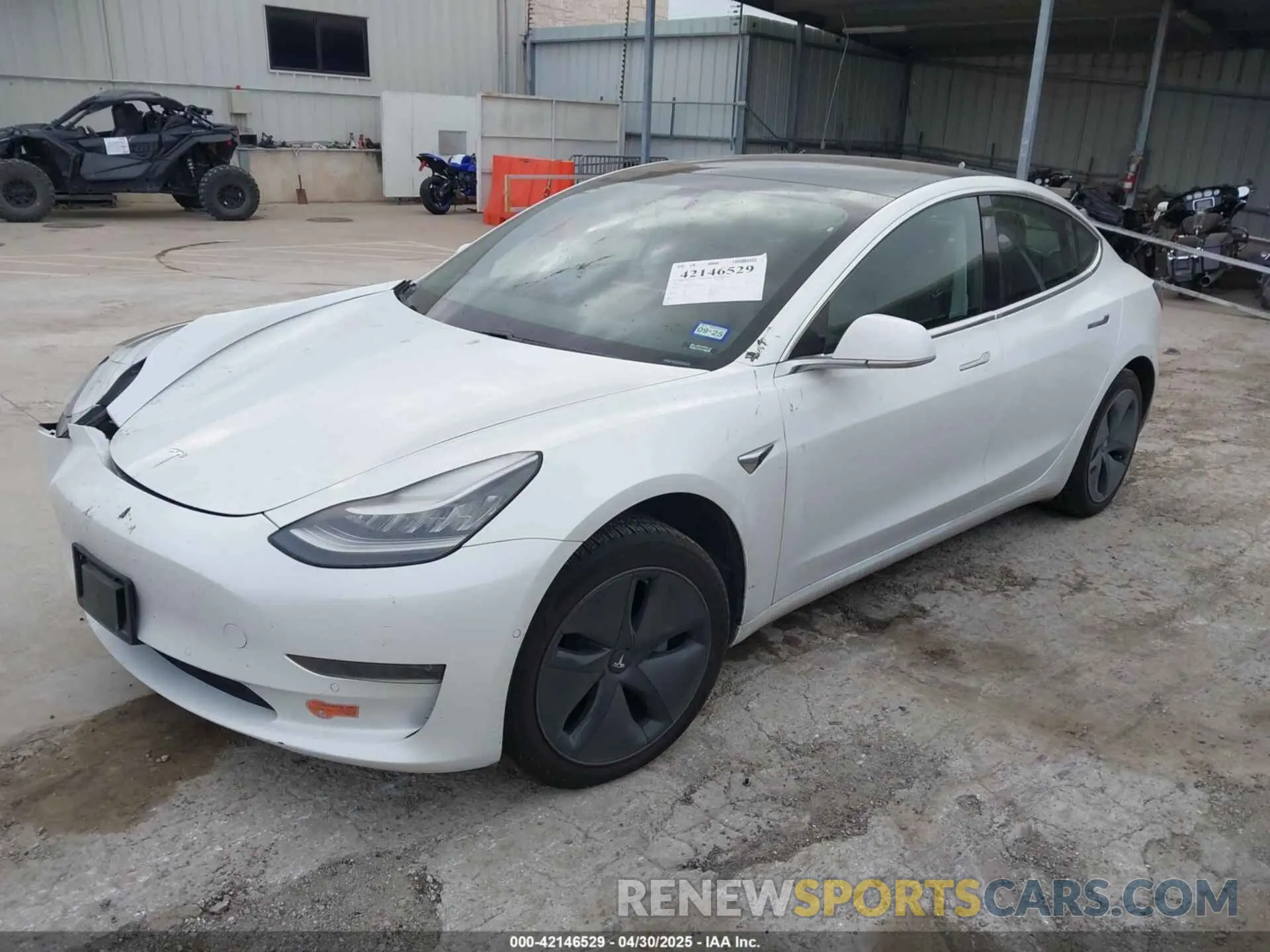 2 Photograph of a damaged car 5YJ3E1EB9LF619166 TESLA MODEL 3 2020