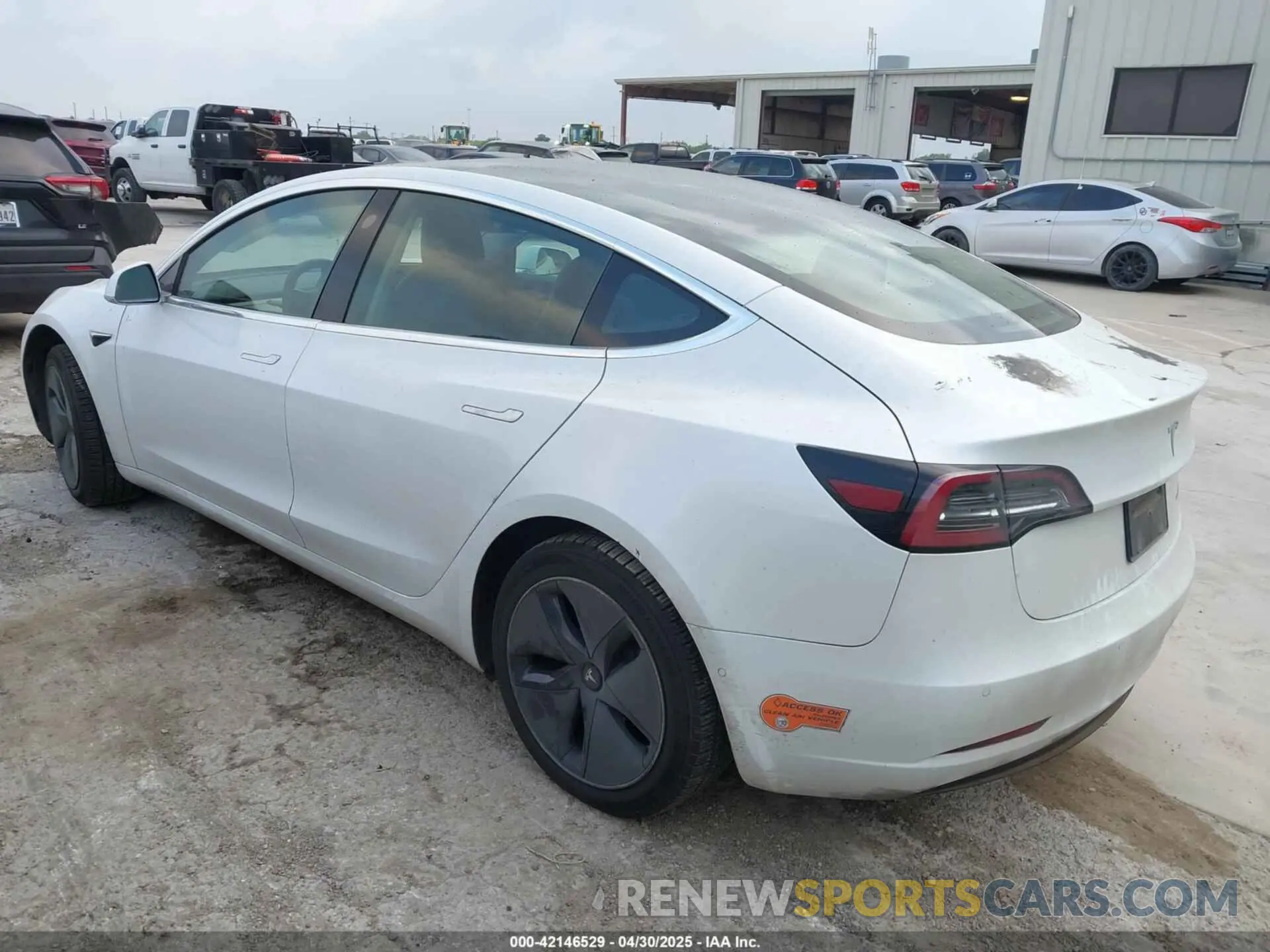 3 Photograph of a damaged car 5YJ3E1EB9LF619166 TESLA MODEL 3 2020