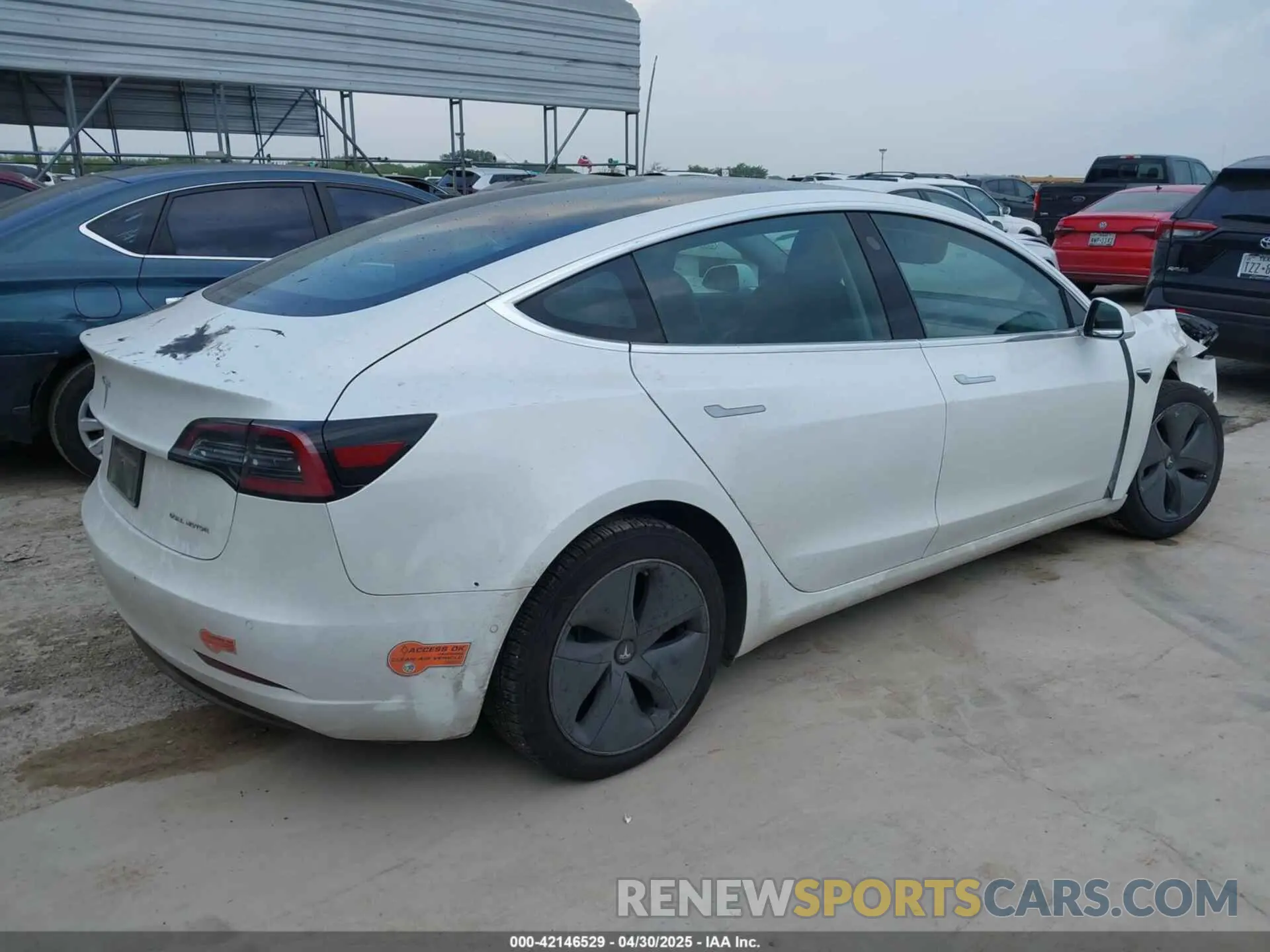 4 Photograph of a damaged car 5YJ3E1EB9LF619166 TESLA MODEL 3 2020
