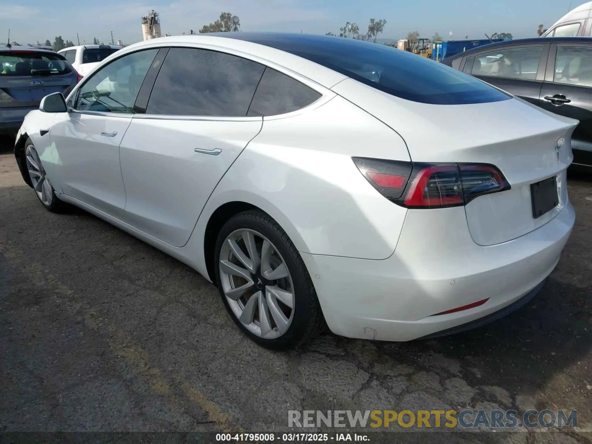 3 Фотография поврежденного автомобиля 5YJ3E1EB9LF620771 TESLA MODEL 3 2020