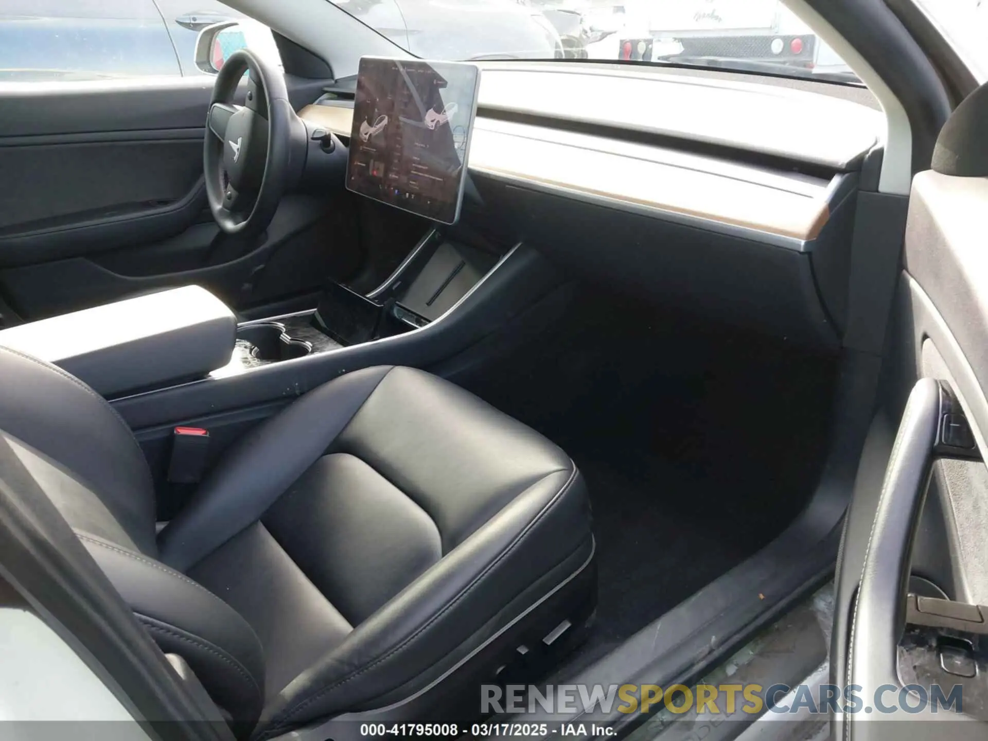 5 Фотография поврежденного автомобиля 5YJ3E1EB9LF620771 TESLA MODEL 3 2020