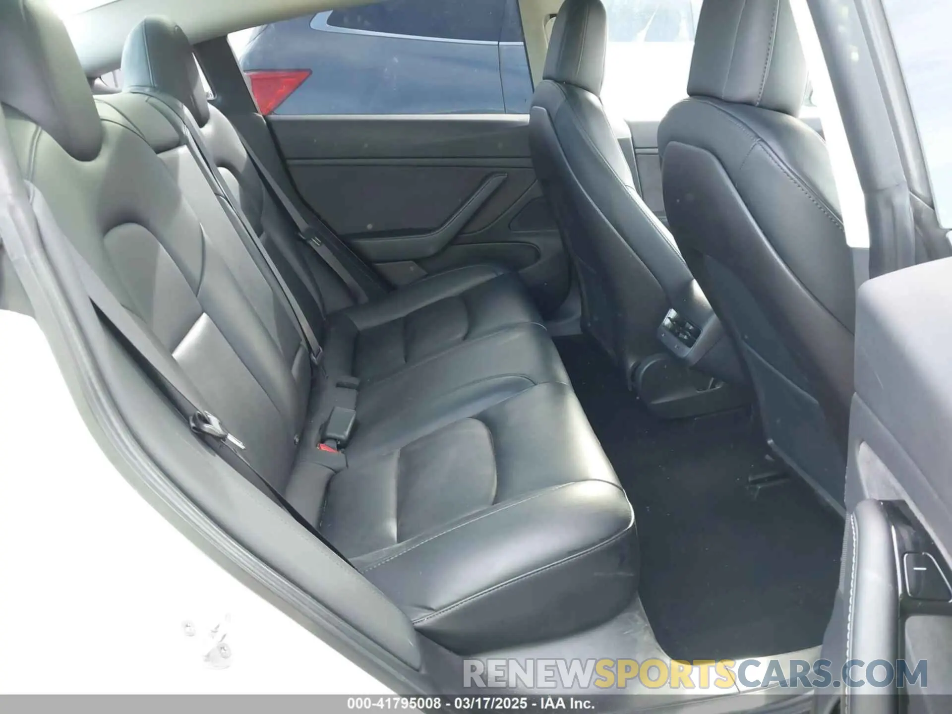 8 Фотография поврежденного автомобиля 5YJ3E1EB9LF620771 TESLA MODEL 3 2020