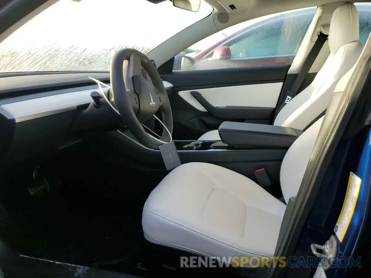 7 Photograph of a damaged car 5YJ3E1EB9LF621998 TESLA MODEL 3 2020