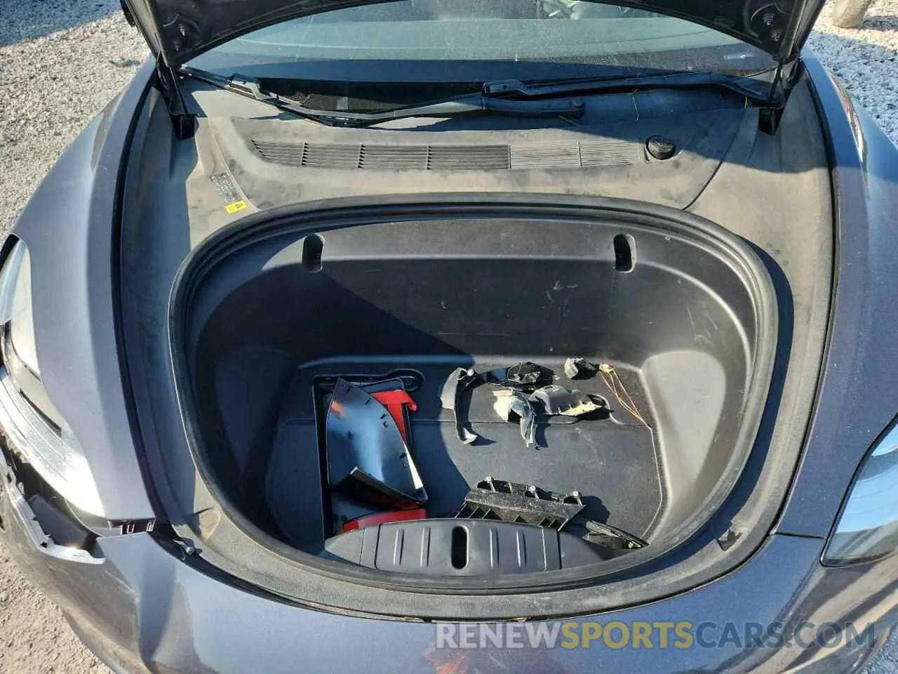 11 Photograph of a damaged car 5YJ3E1EB9LF635402 TESLA MODEL 3 2020