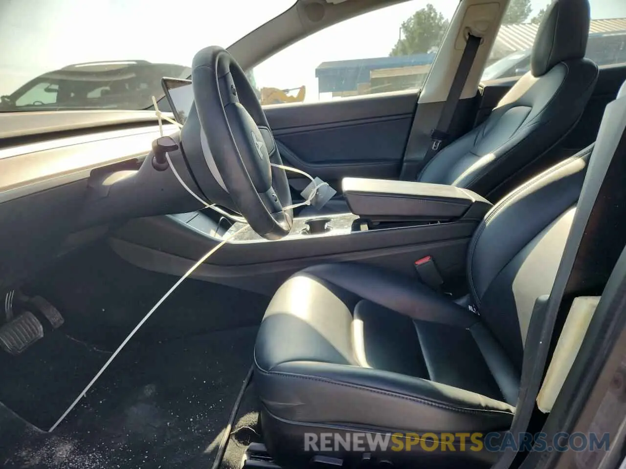 7 Photograph of a damaged car 5YJ3E1EB9LF635402 TESLA MODEL 3 2020