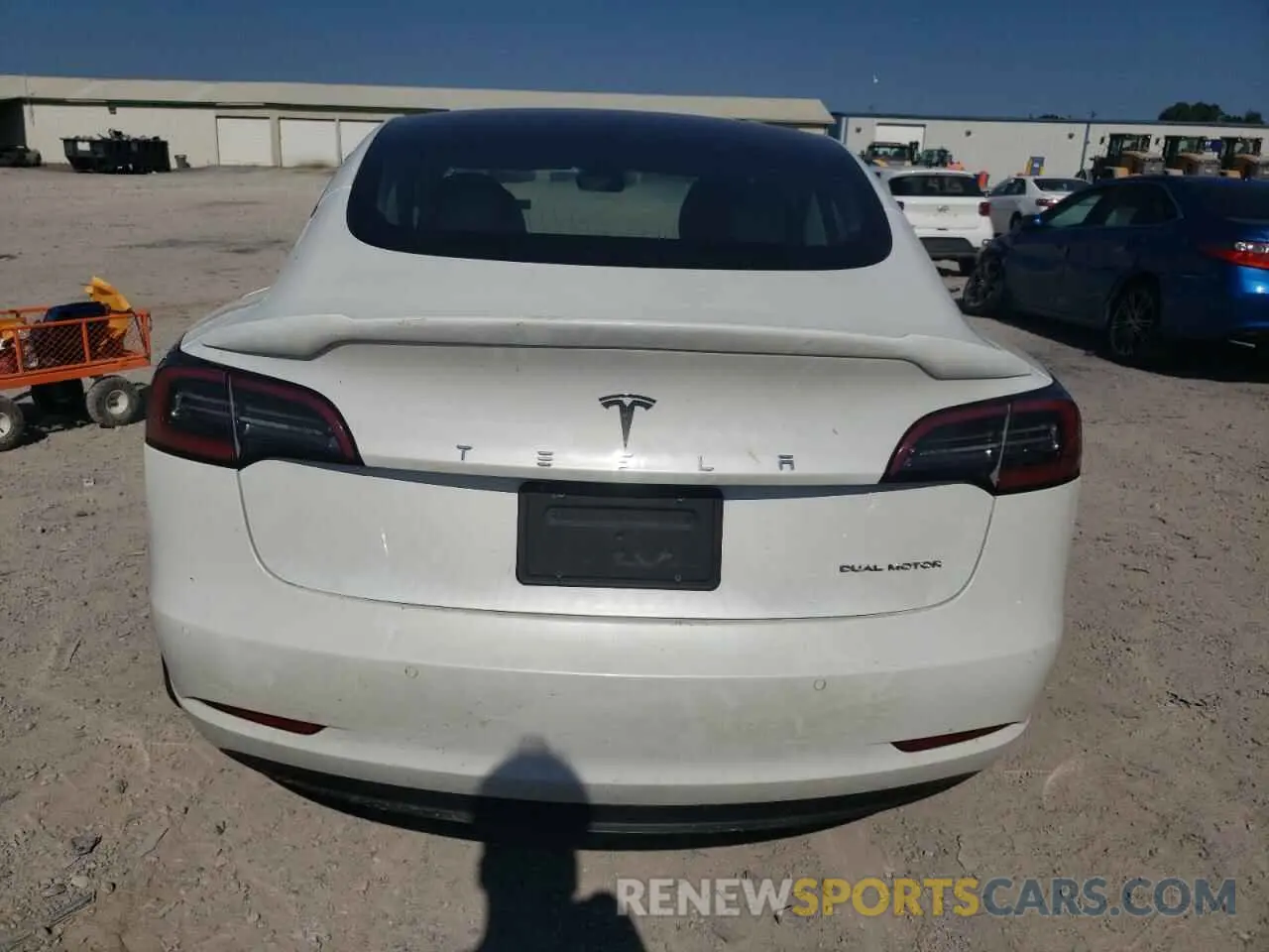 6 Photograph of a damaged car 5YJ3E1EB9LF665032 TESLA MODEL 3 2020