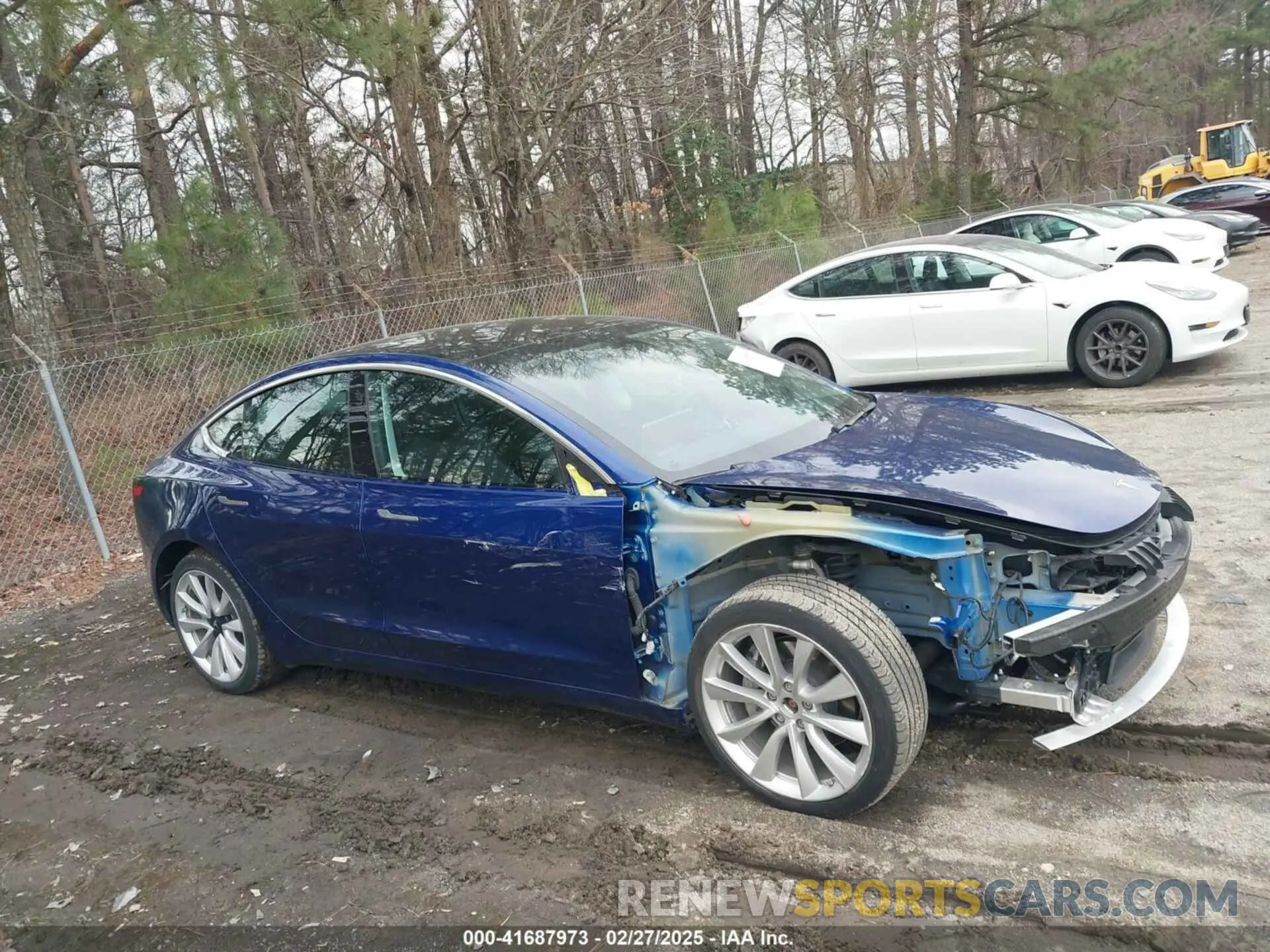 14 Photograph of a damaged car 5YJ3E1EB9LF667055 TESLA MODEL 3 2020