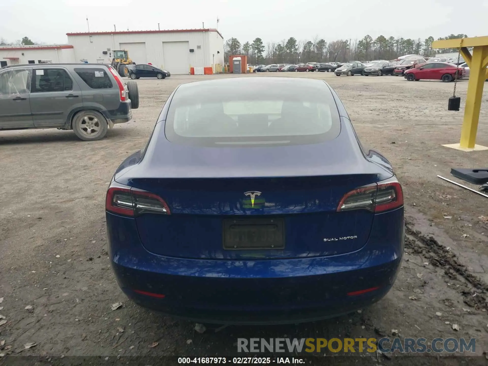 17 Photograph of a damaged car 5YJ3E1EB9LF667055 TESLA MODEL 3 2020