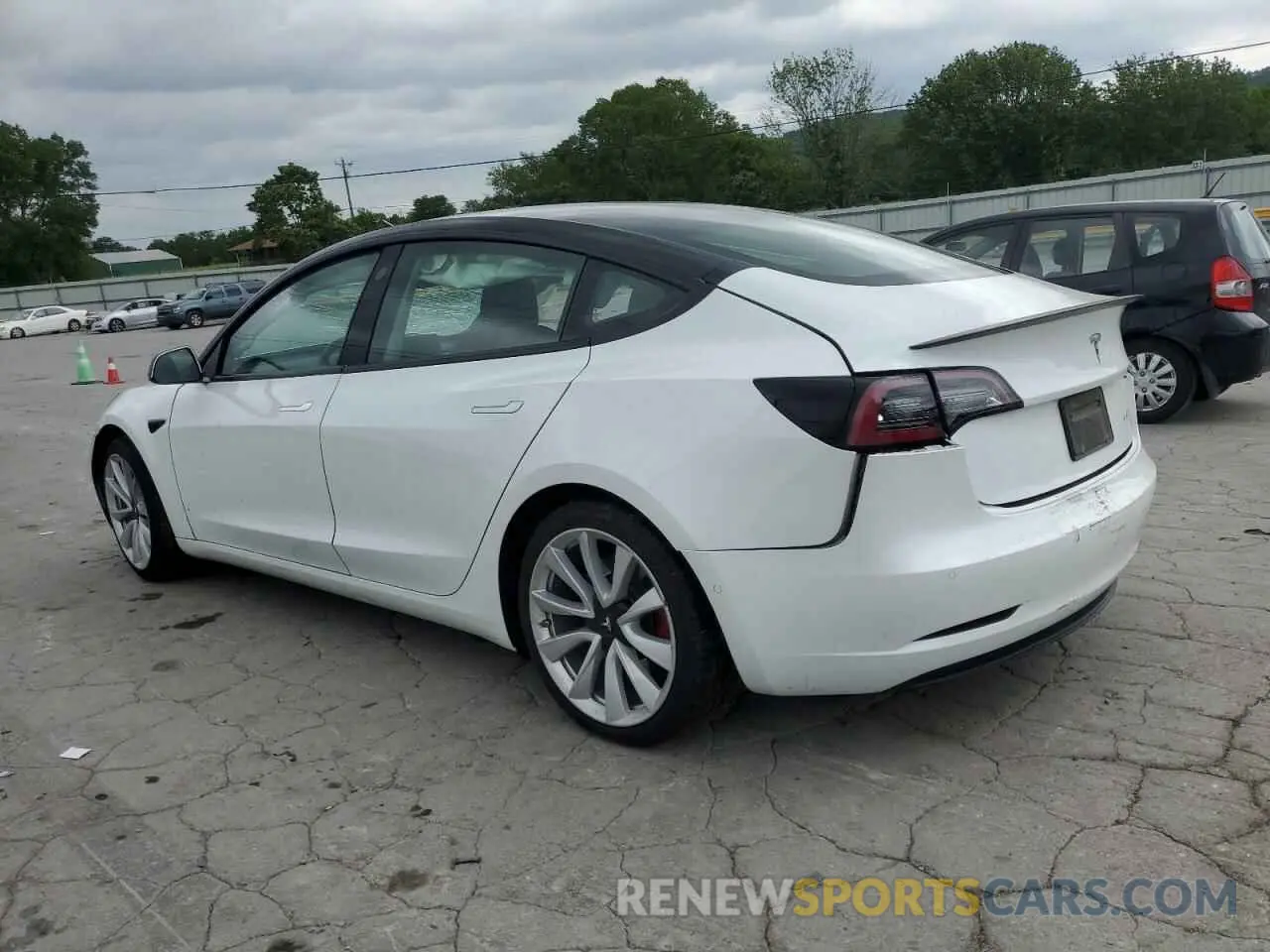 2 Photograph of a damaged car 5YJ3E1EB9LF667394 TESLA MODEL 3 2020