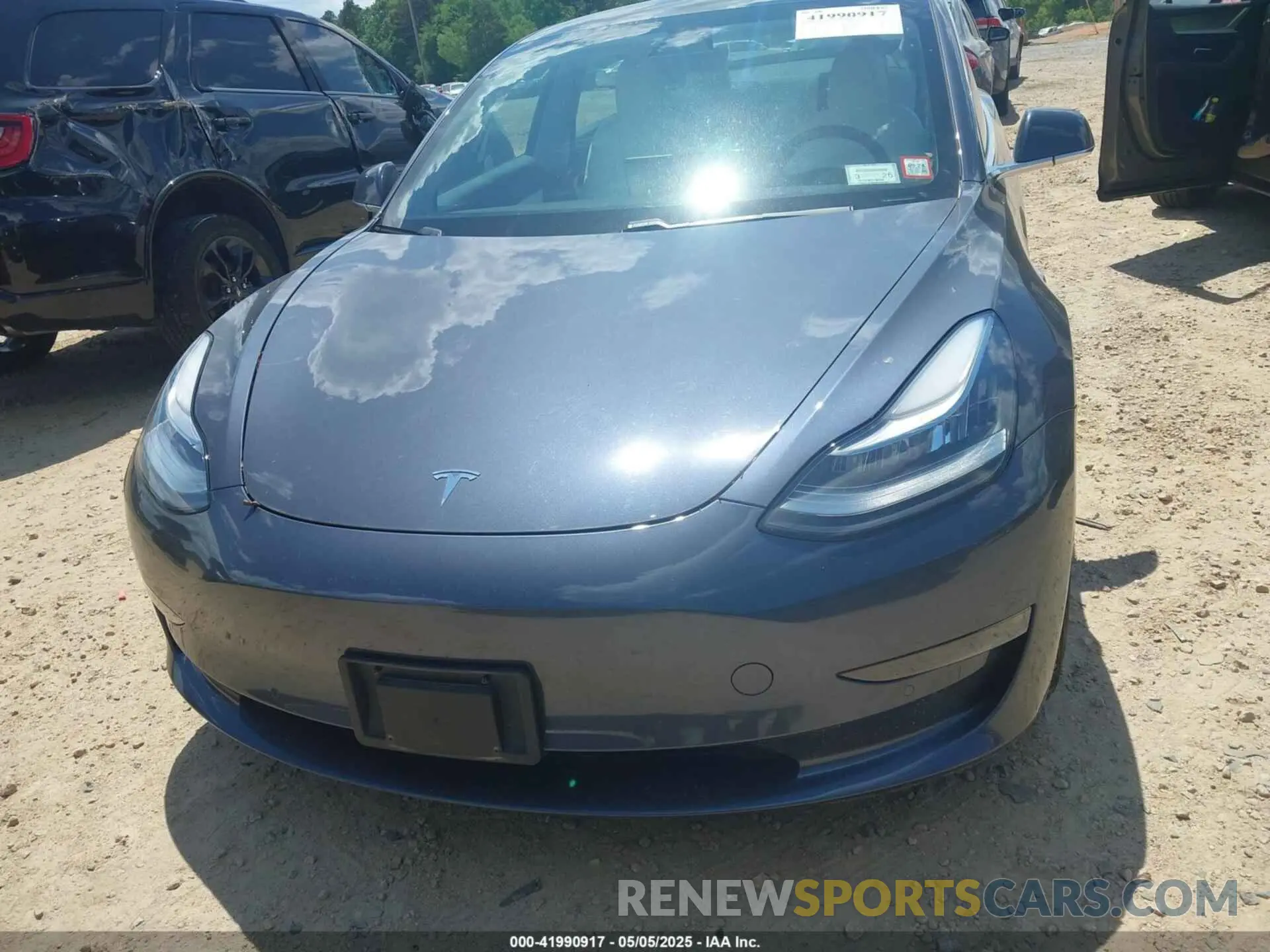12 Photograph of a damaged car 5YJ3E1EB9LF667993 TESLA MODEL 3 2020