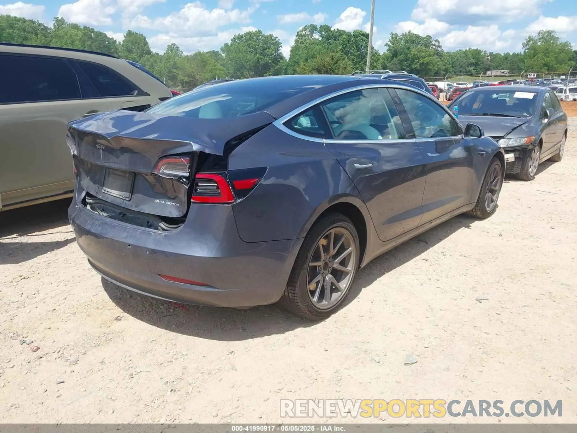 4 Photograph of a damaged car 5YJ3E1EB9LF667993 TESLA MODEL 3 2020