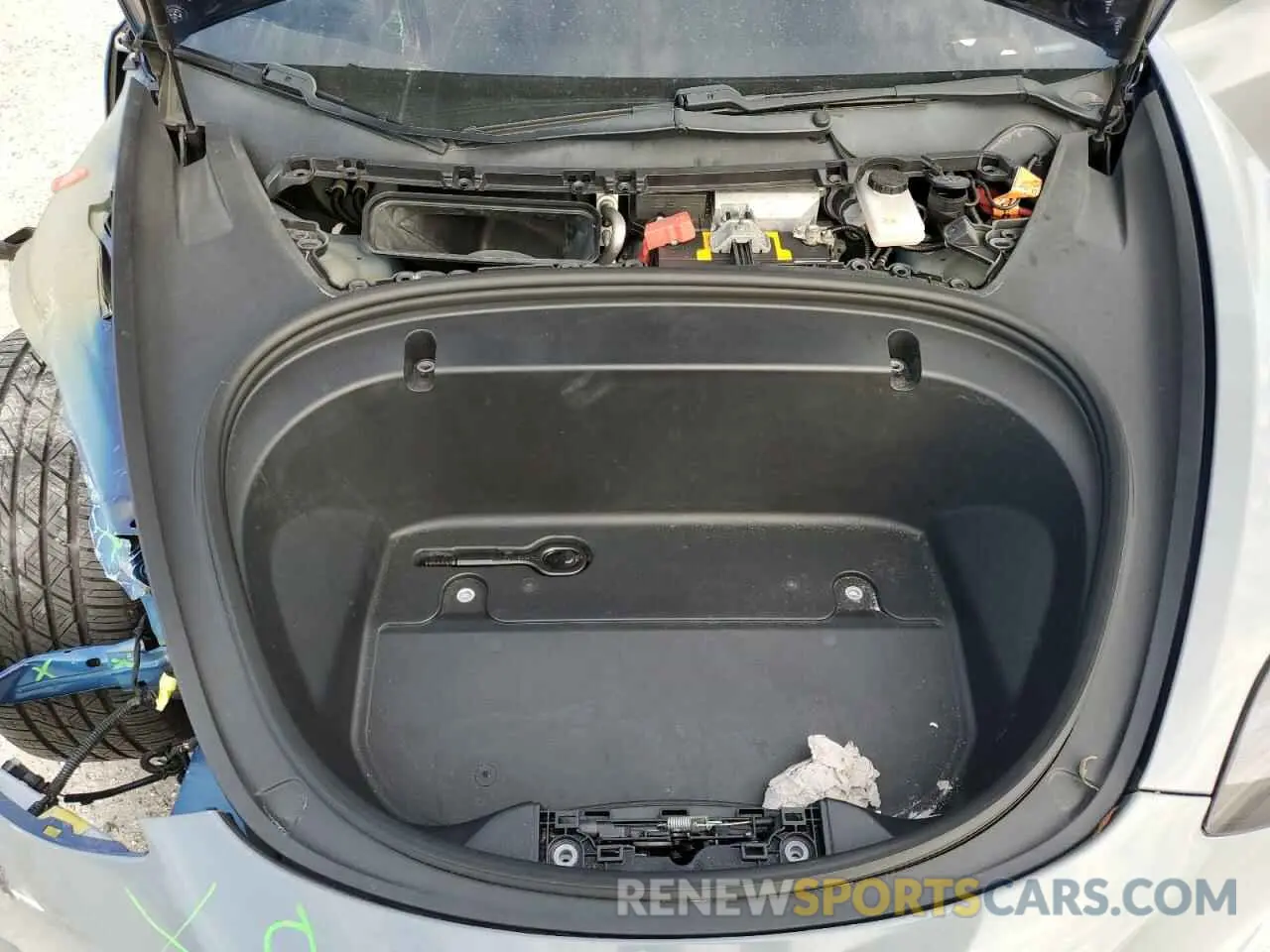 11 Photograph of a damaged car 5YJ3E1EB9LF668433 TESLA MODEL 3 2020