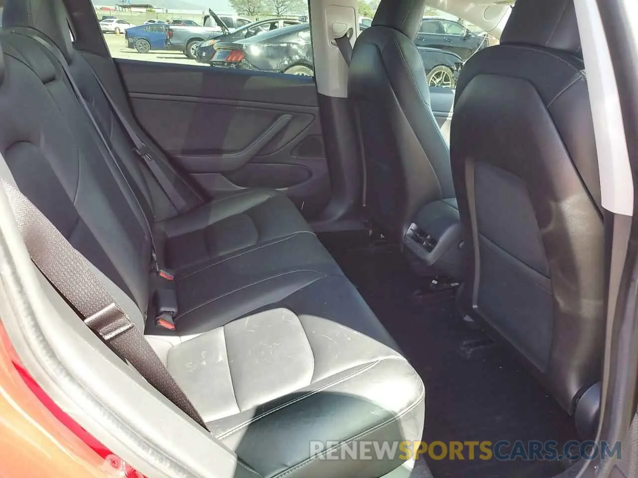 10 Photograph of a damaged car 5YJ3E1EB9LF744314 TESLA MODEL 3 2020