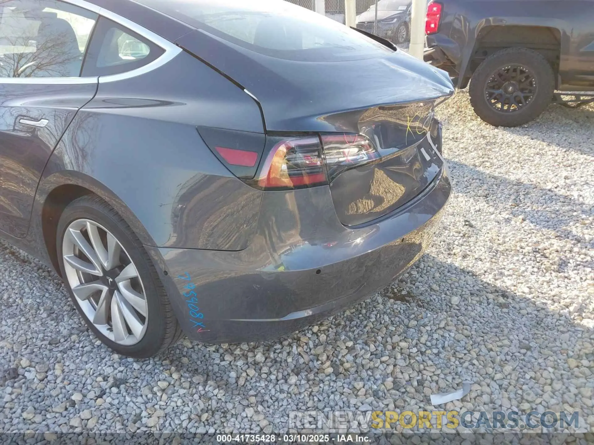 21 Photograph of a damaged car 5YJ3E1EB9LF795408 TESLA MODEL 3 2020