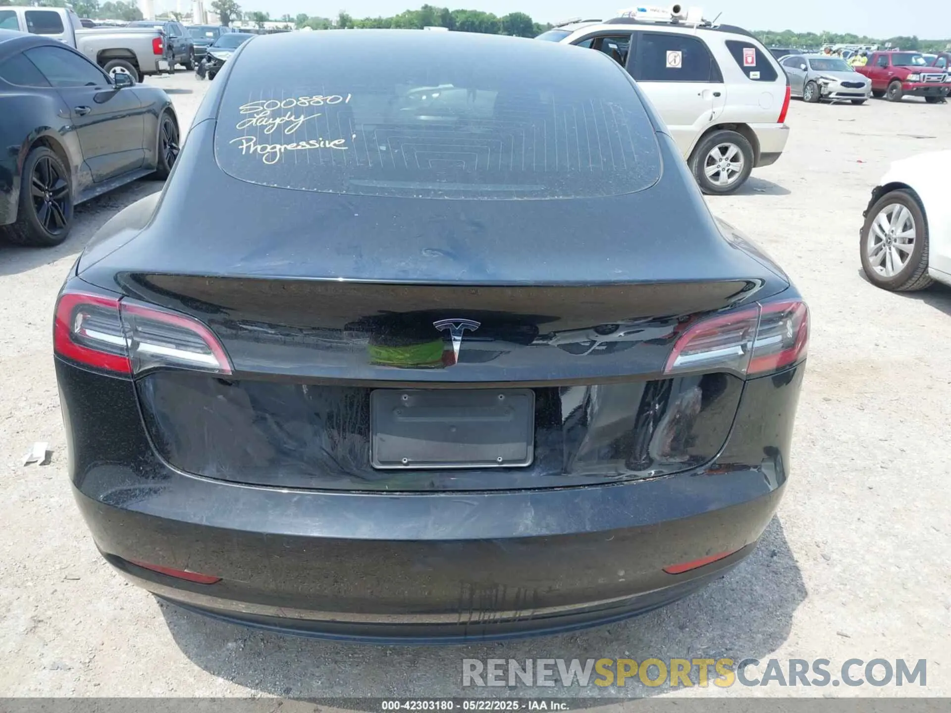16 Фотография поврежденного автомобиля 5YJ3E1EBXLF628720 TESLA MODEL 3 2020