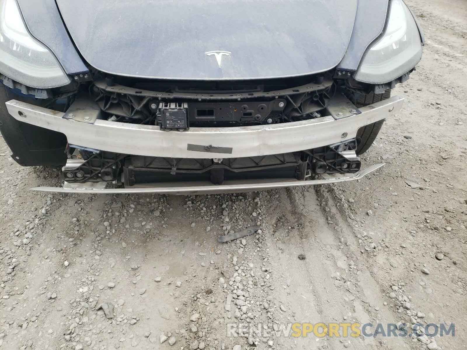 9 Фотография поврежденного автомобиля 5YJ3E1EBXLF639409 TESLA MODEL 3 2020