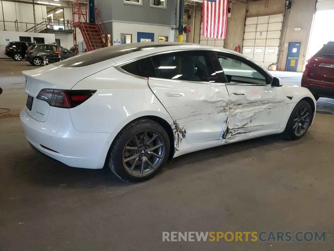 3 Photograph of a damaged car 5YJ3E1EBXLF639670 TESLA MODEL 3 2020