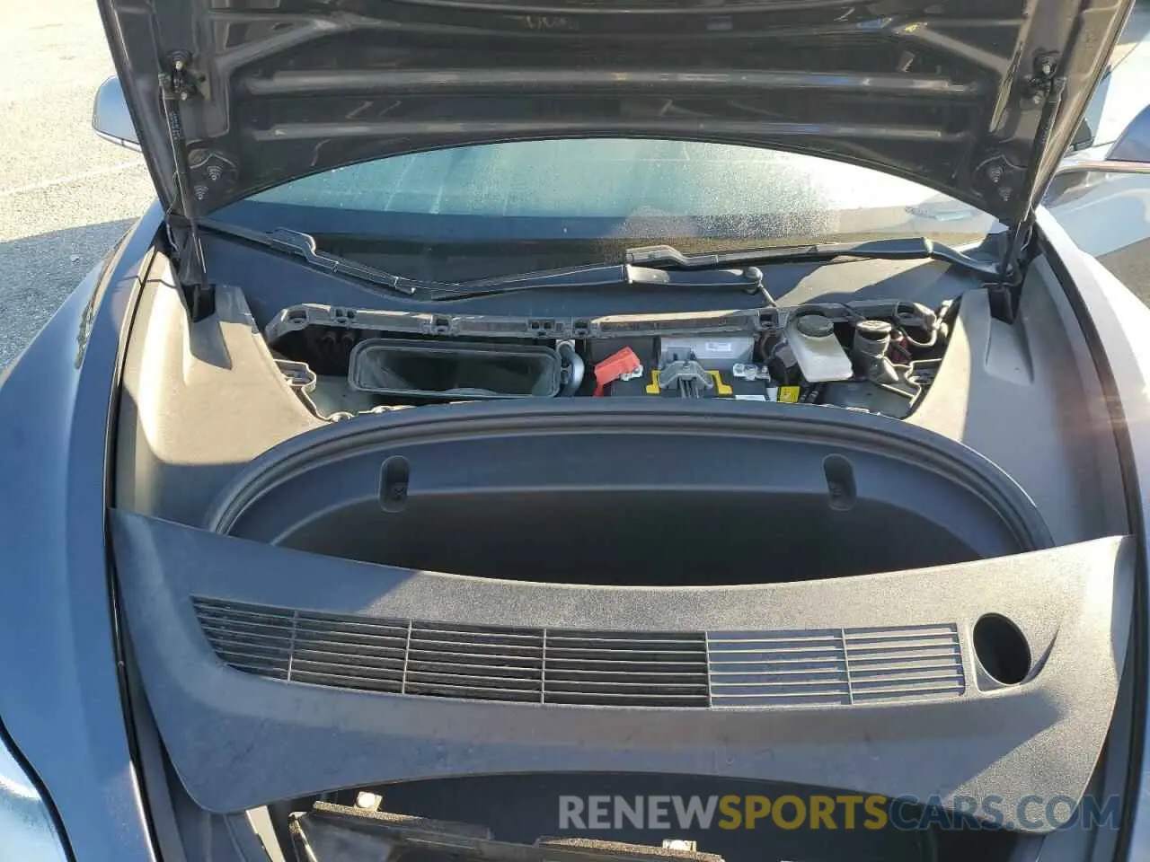 11 Photograph of a damaged car 5YJ3E1EBXLF646473 TESLA MODEL 3 2020