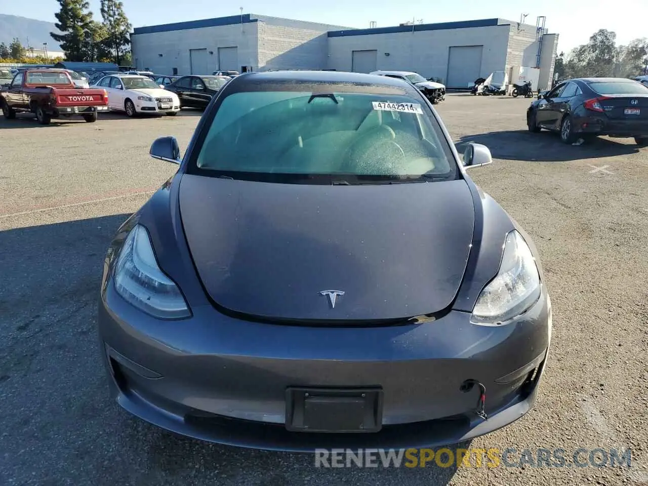 5 Photograph of a damaged car 5YJ3E1EBXLF646473 TESLA MODEL 3 2020