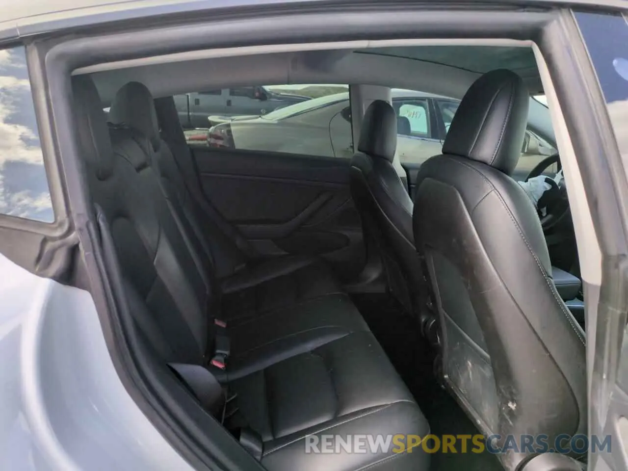 10 Photograph of a damaged car 5YJ3E1EBXLF650510 TESLA MODEL 3 2020