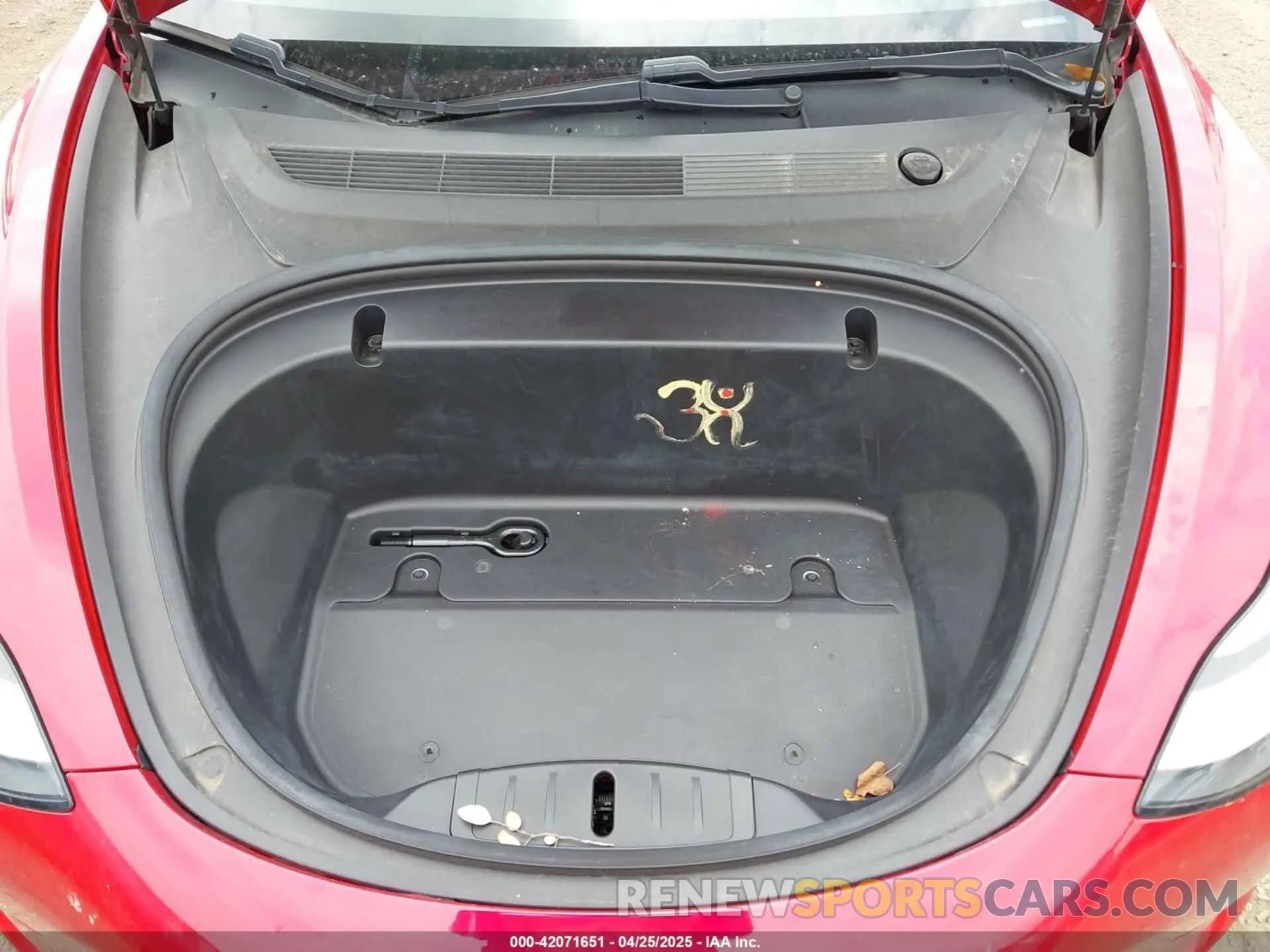10 Photograph of a damaged car 5YJ3E1EBXLF651396 TESLA MODEL 3 2020