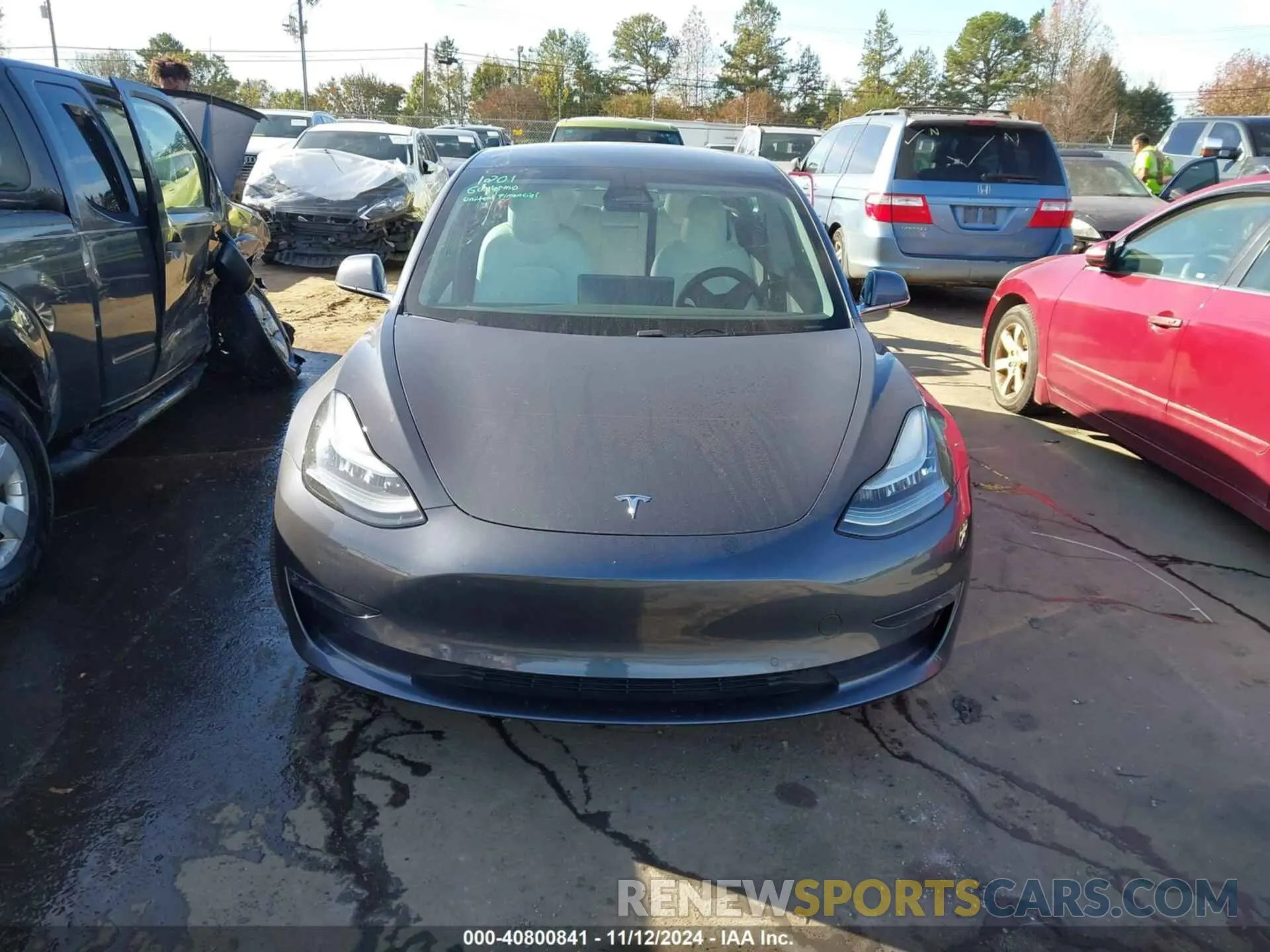11 Photograph of a damaged car 5YJ3E1EBXLF651933 TESLA MODEL 3 2020