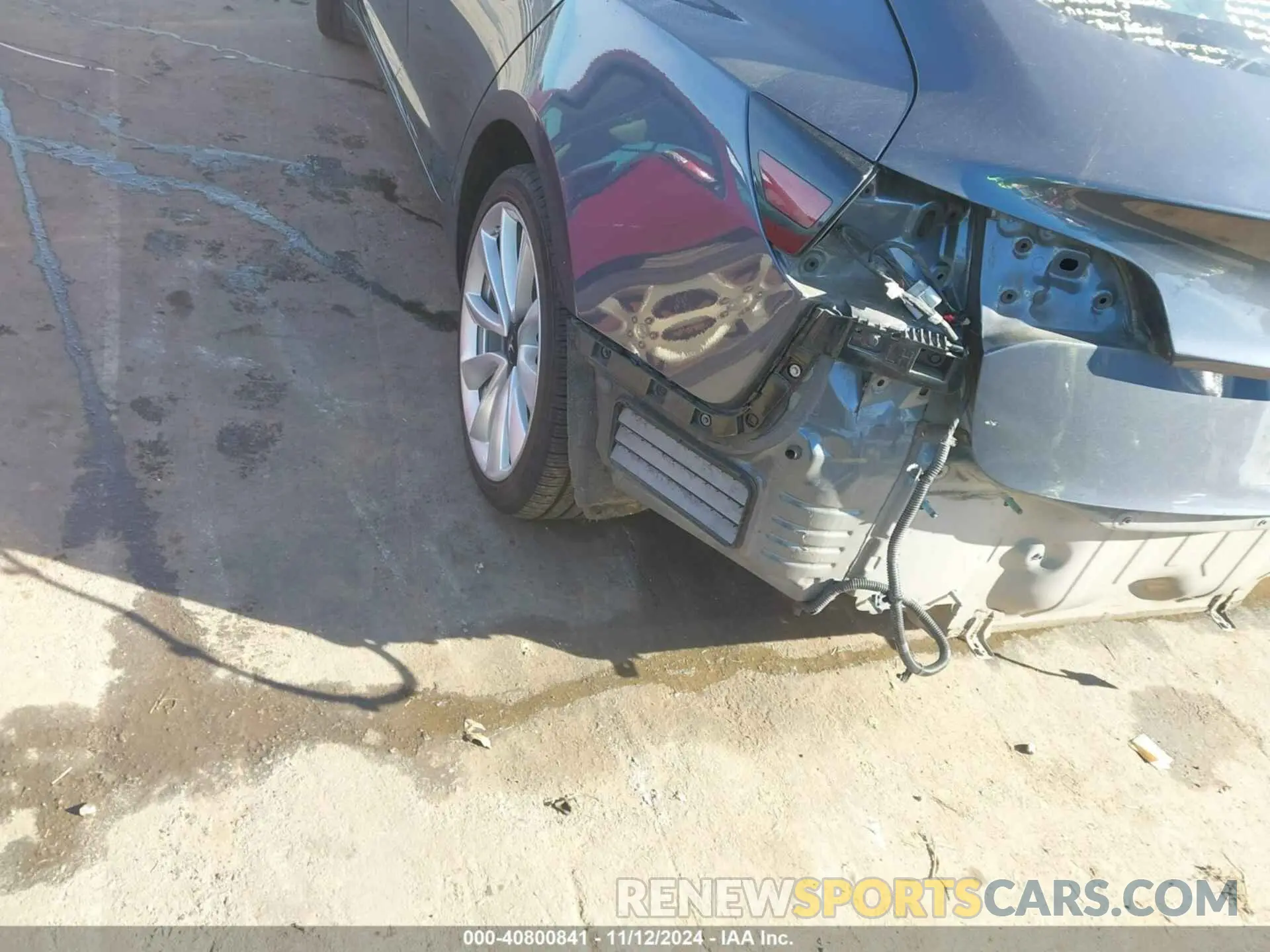 18 Photograph of a damaged car 5YJ3E1EBXLF651933 TESLA MODEL 3 2020