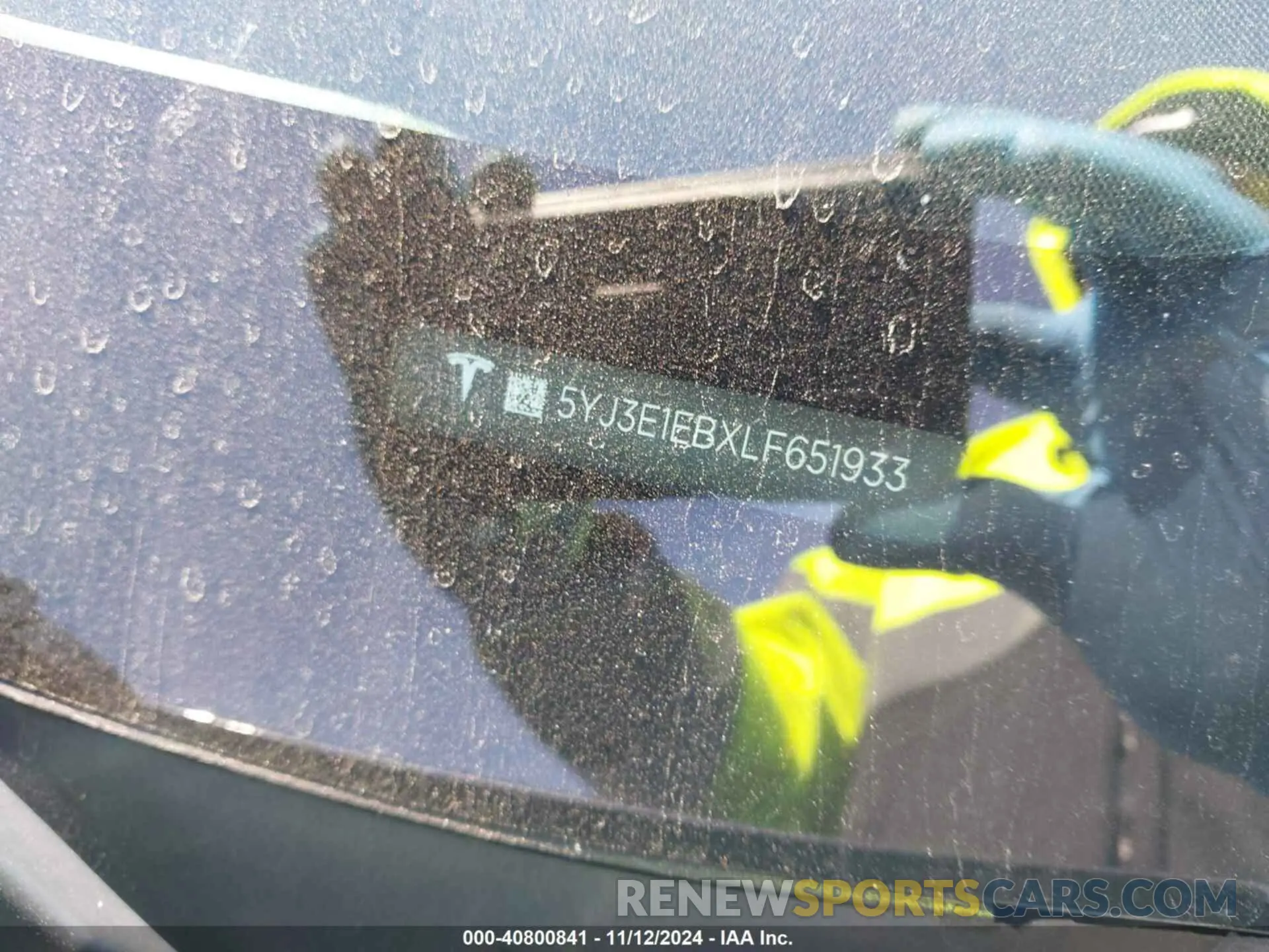 9 Photograph of a damaged car 5YJ3E1EBXLF651933 TESLA MODEL 3 2020