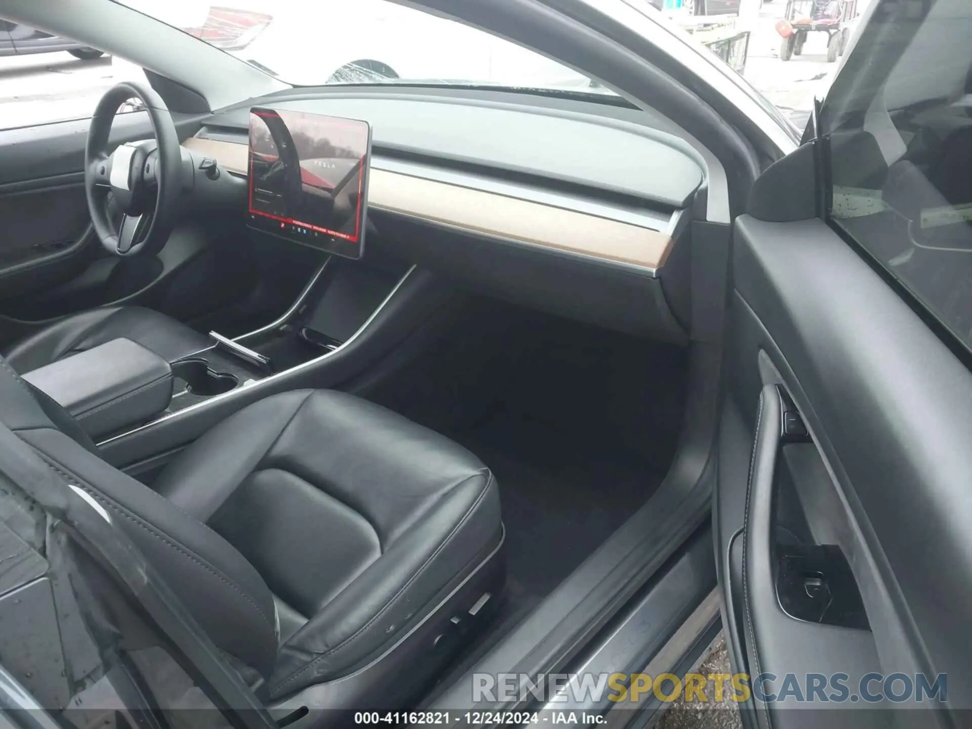 5 Photograph of a damaged car 5YJ3E1EBXLF663242 TESLA MODEL 3 2020