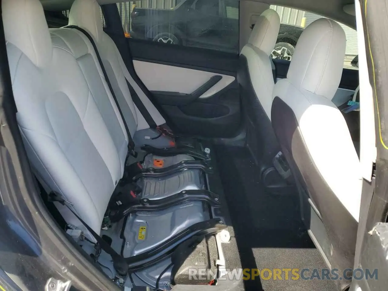 10 Photograph of a damaged car 5YJ3E1EBXLF668795 TESLA MODEL 3 2020
