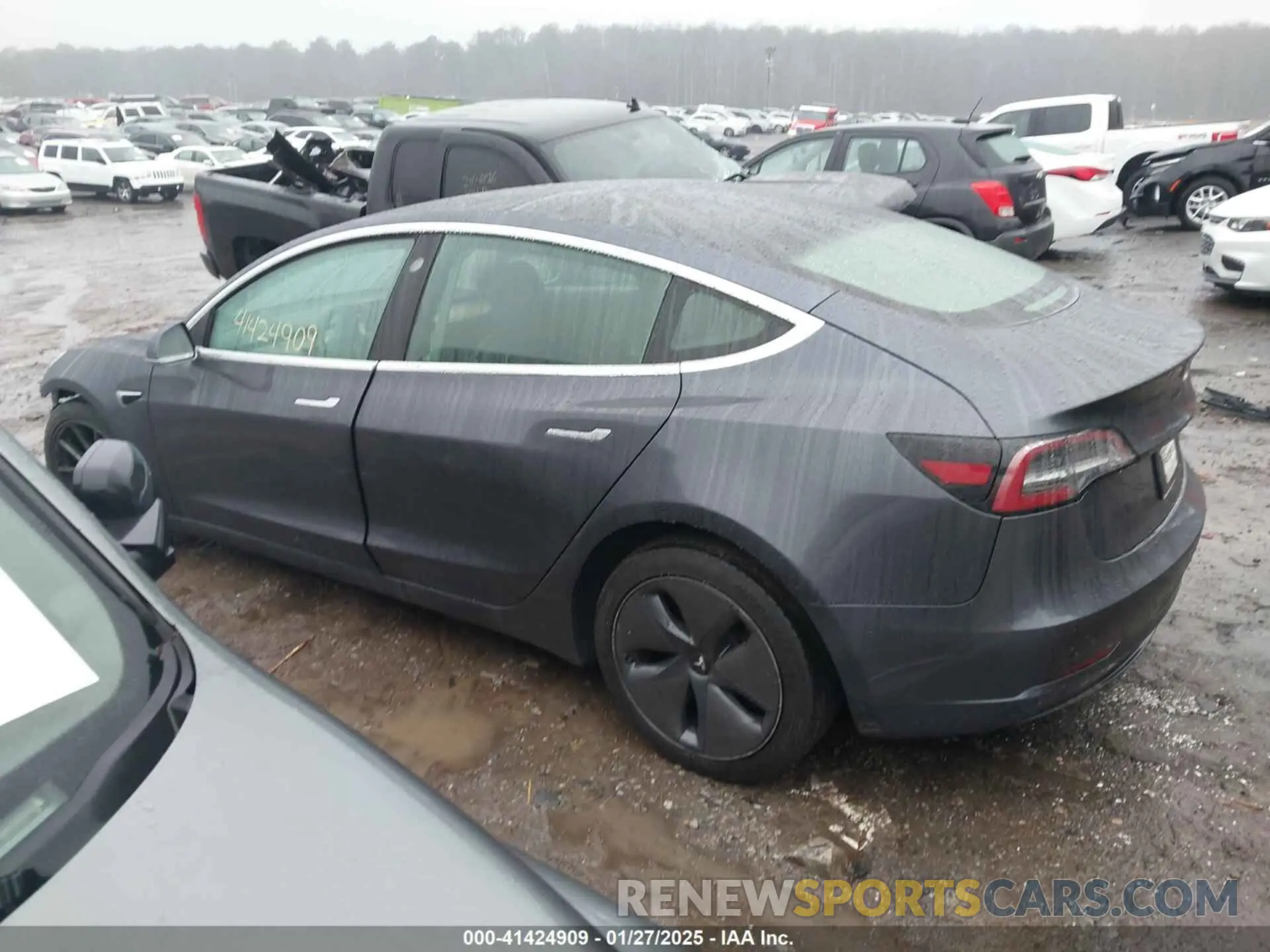 15 Фотография поврежденного автомобиля 5YJ3E1EBXLF770064 TESLA MODEL 3 2020