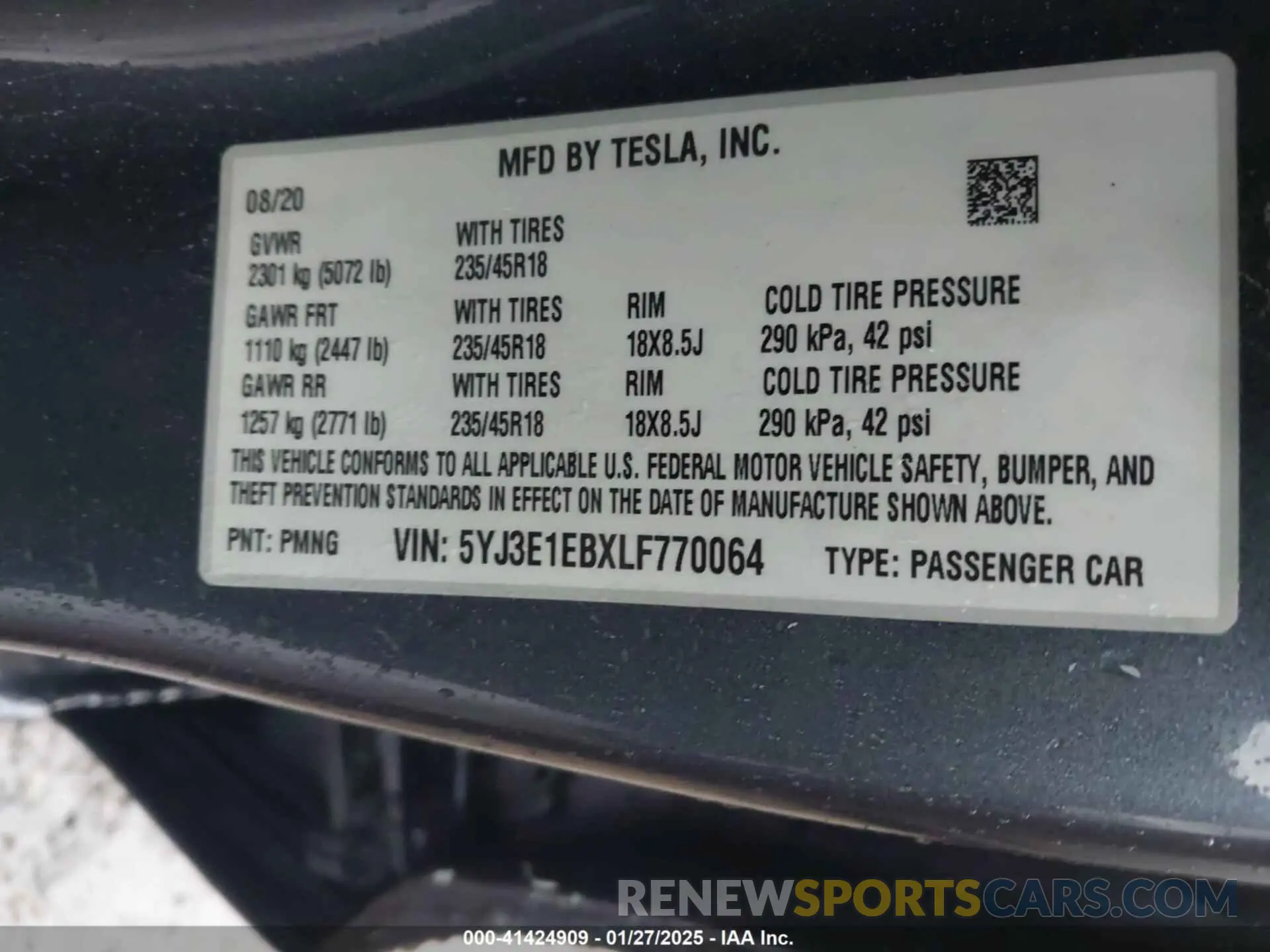 9 Фотография поврежденного автомобиля 5YJ3E1EBXLF770064 TESLA MODEL 3 2020