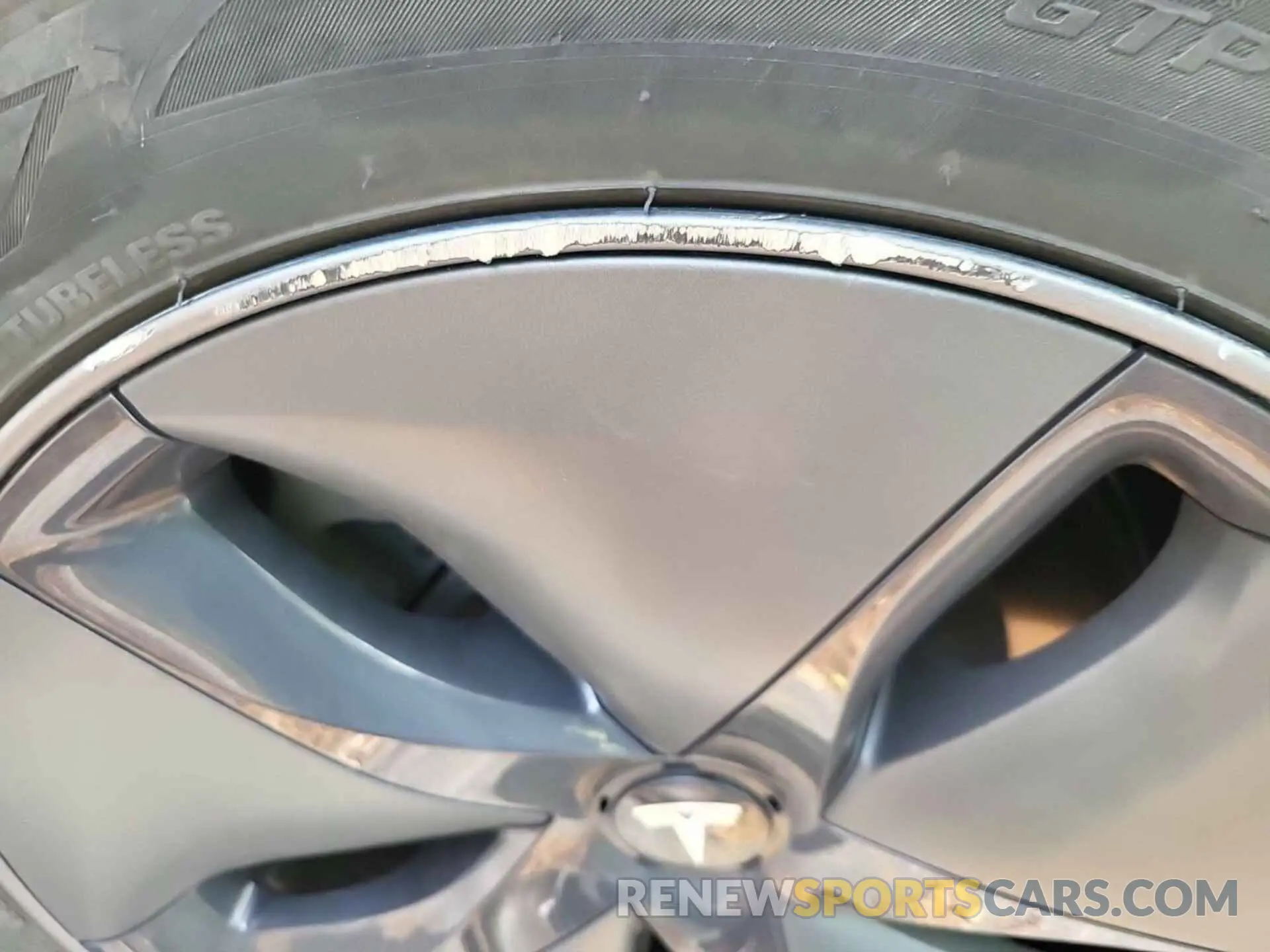 16 Photograph of a damaged car 5YJ3E1EBXLF795045 TESLA MODEL 3 2020
