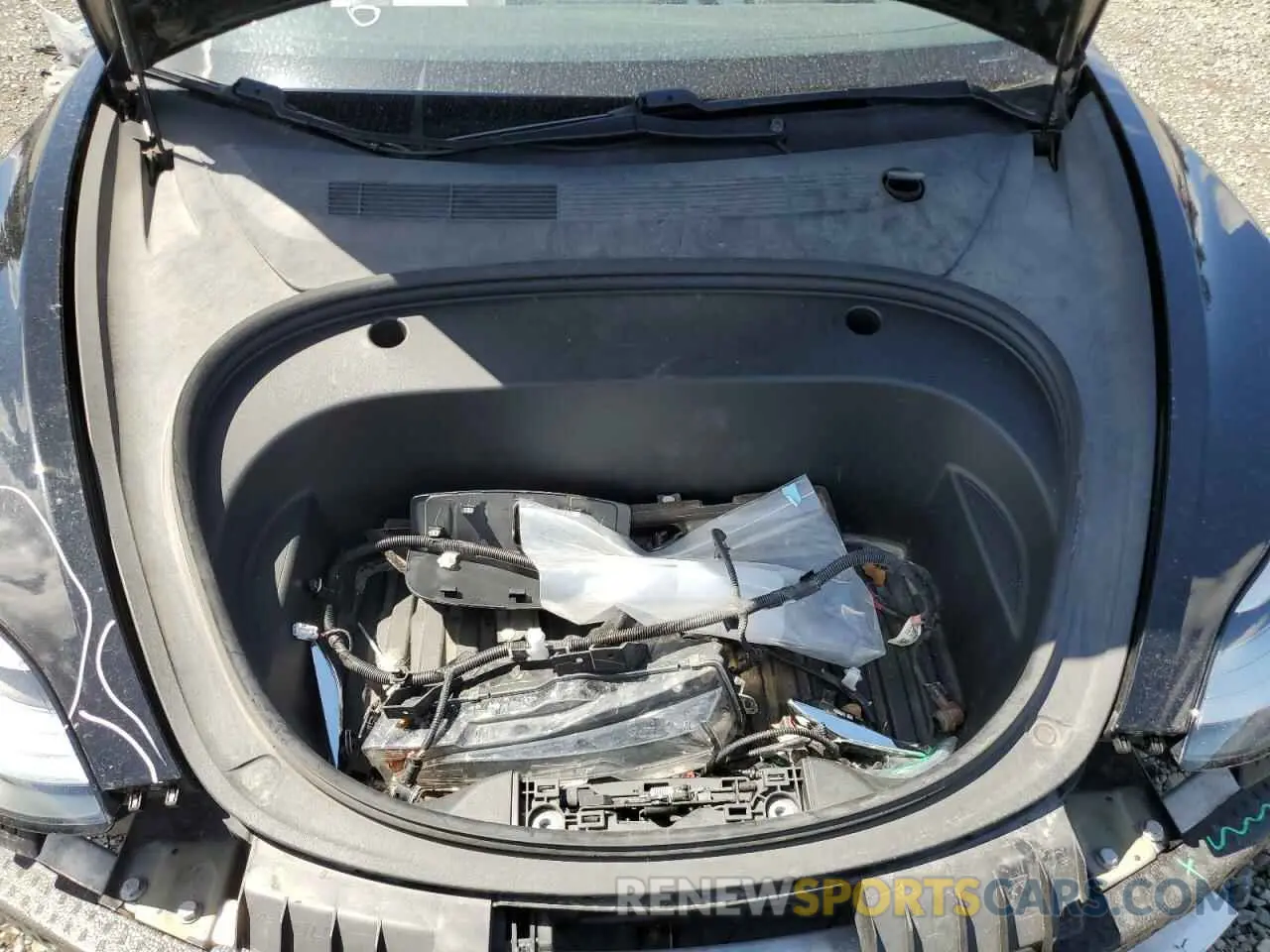 11 Фотография поврежденного автомобиля 5YJ3E1EBXLF795689 TESLA MODEL 3 2020