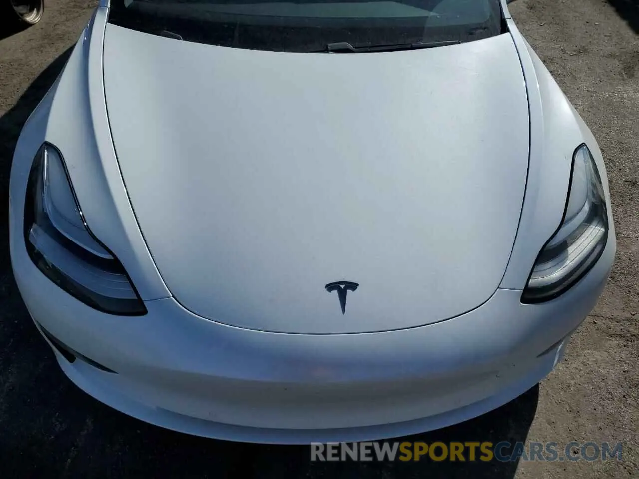 11 Photograph of a damaged car 5YJ3E1EC0LF603575 TESLA MODEL 3 2020