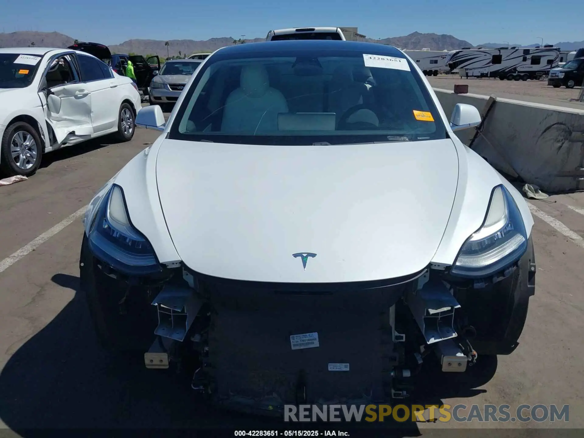 12 Photograph of a damaged car 5YJ3E1EC1LF719240 TESLA MODEL 3 2020