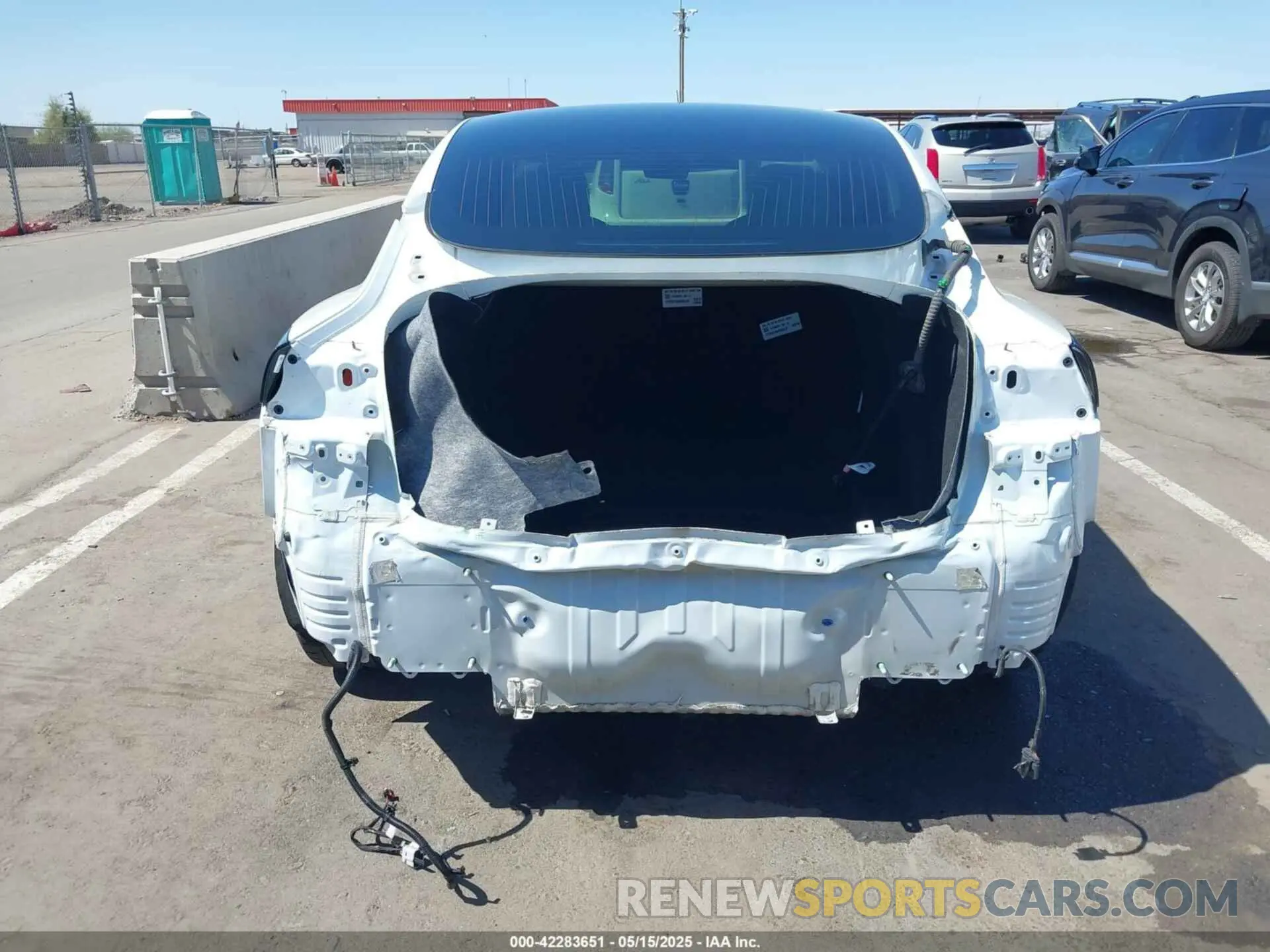 6 Photograph of a damaged car 5YJ3E1EC1LF719240 TESLA MODEL 3 2020