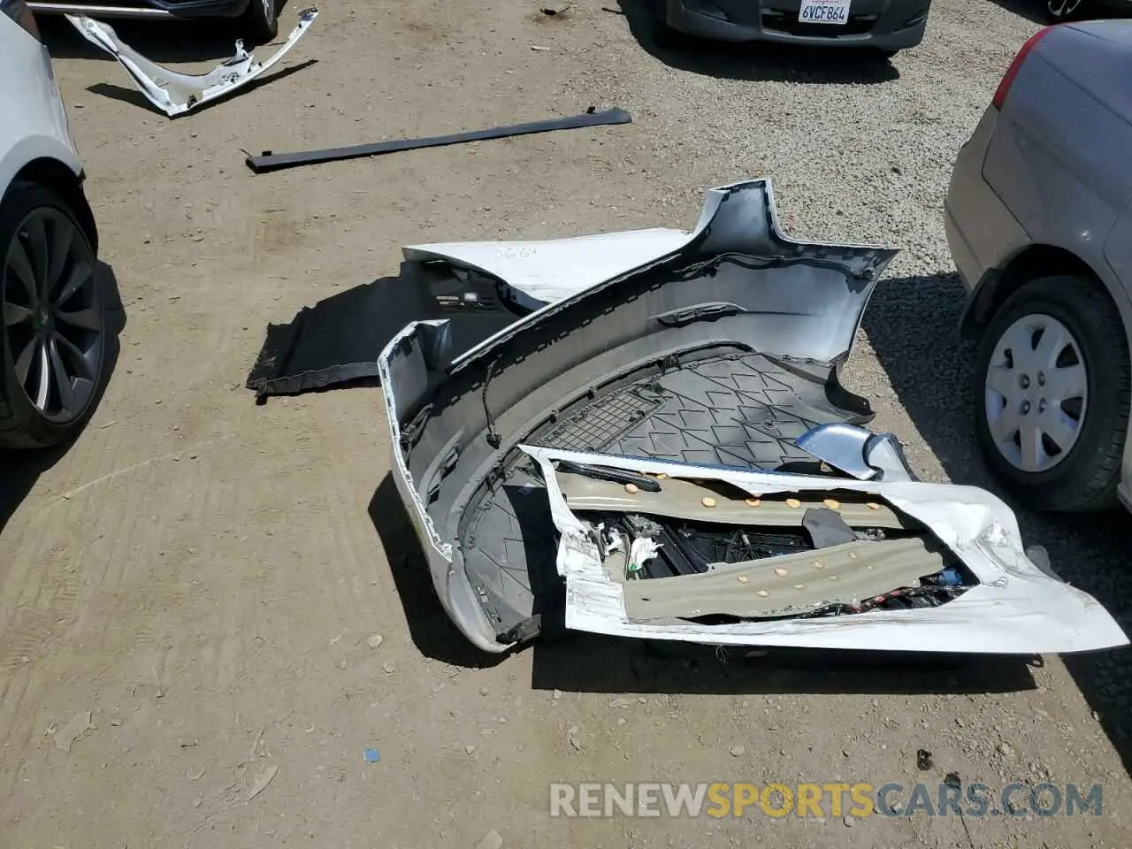 13 Photograph of a damaged car 5YJ3E1EC1LF736281 TESLA MODEL 3 2020