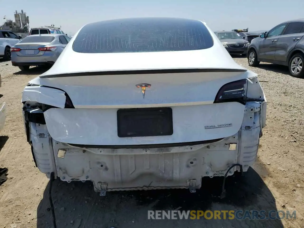 6 Photograph of a damaged car 5YJ3E1EC1LF736281 TESLA MODEL 3 2020