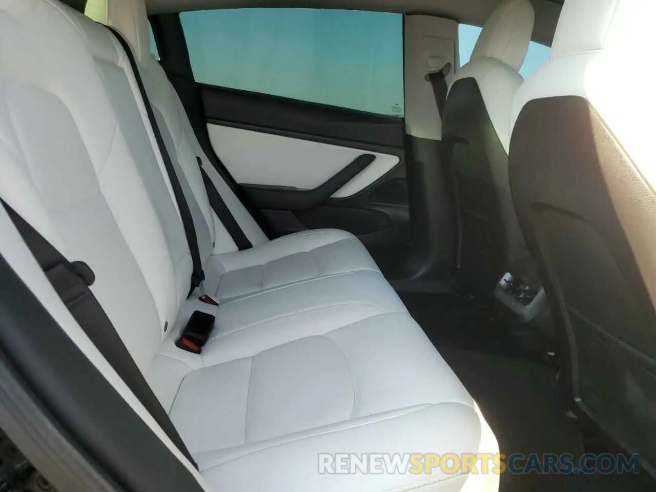 10 Фотография поврежденного автомобиля 5YJ3E1EC1LF742789 TESLA MODEL 3 2020