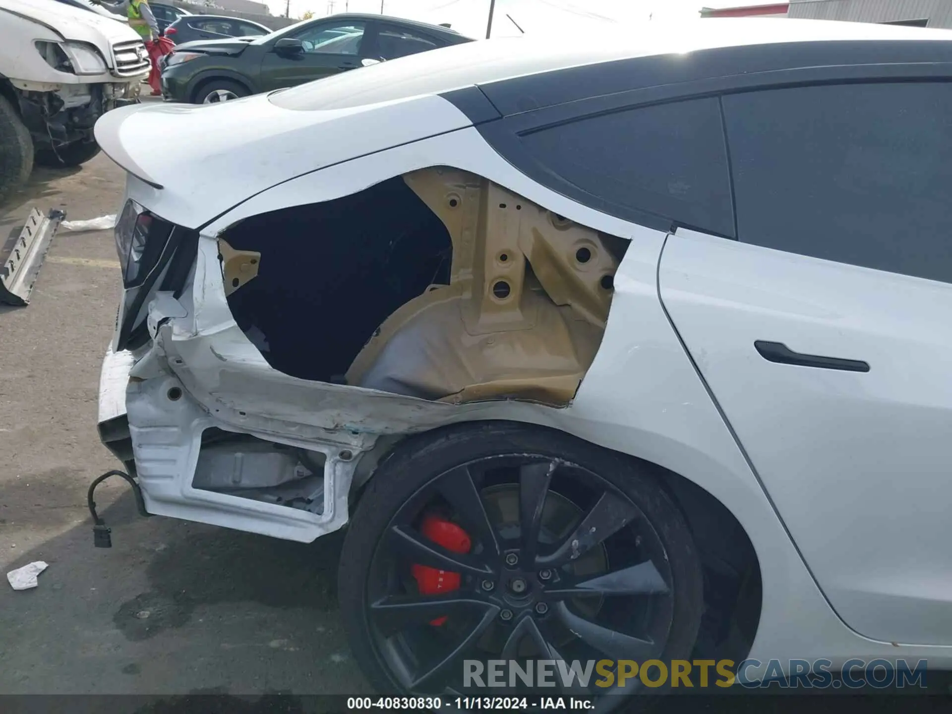 6 Фотография поврежденного автомобиля 5YJ3E1EC1LF807866 TESLA MODEL 3 2020