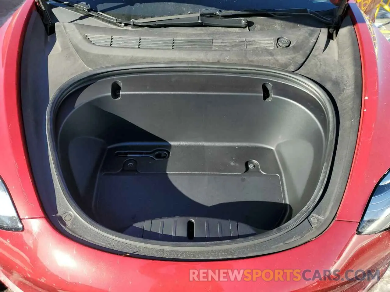 11 Photograph of a damaged car 5YJ3E1EC2LF586763 TESLA MODEL 3 2020