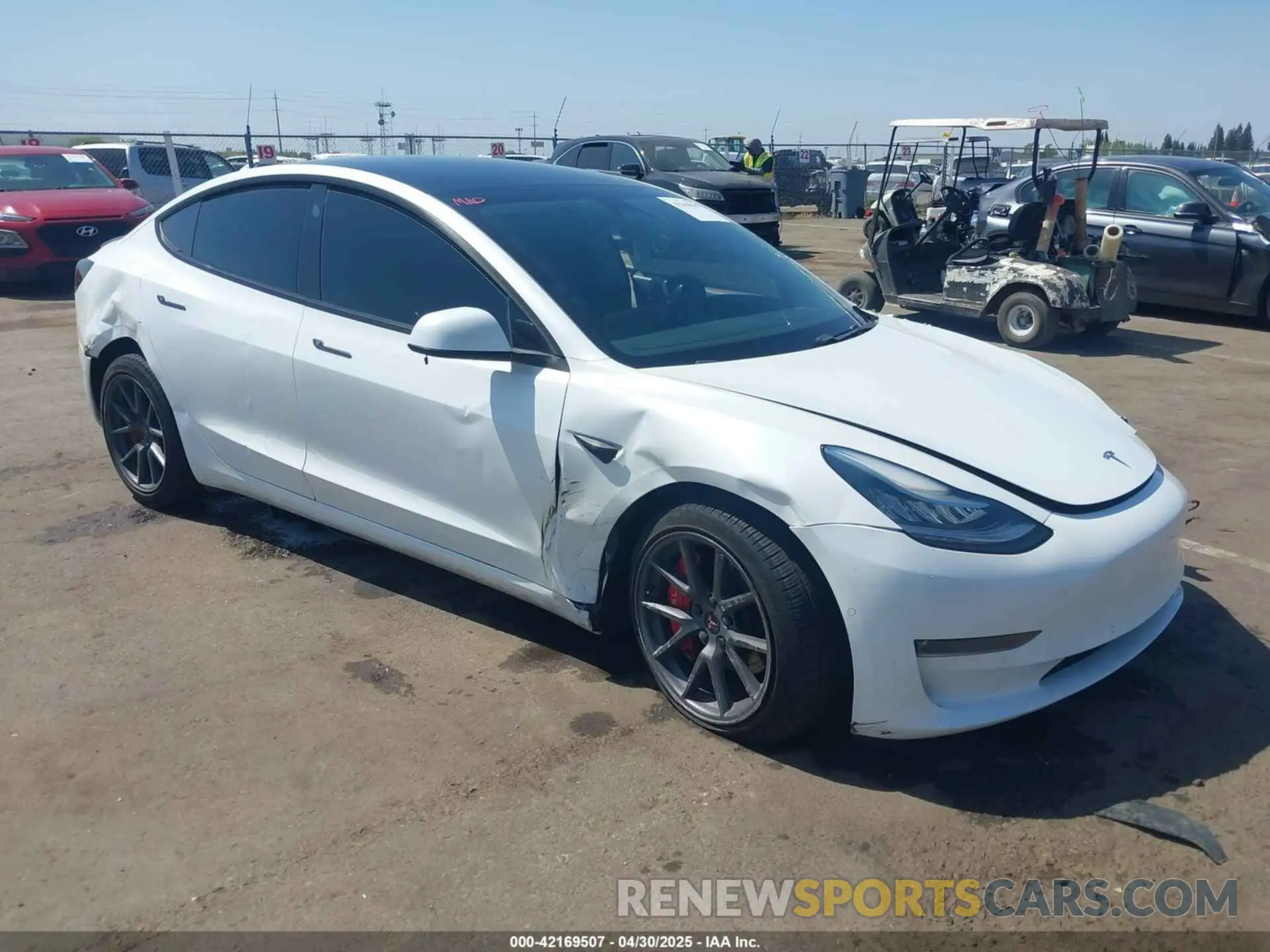 1 Фотография поврежденного автомобиля 5YJ3E1EC2LF601990 TESLA MODEL 3 2020